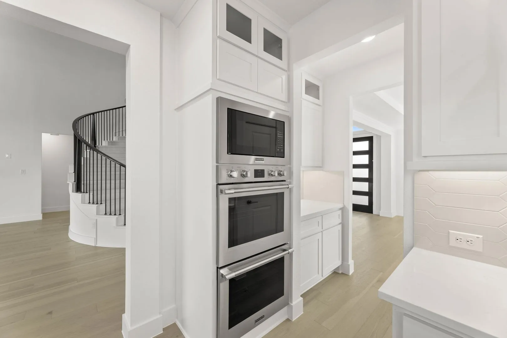 16_290 Cheyenne Mountain-Kitchen-4