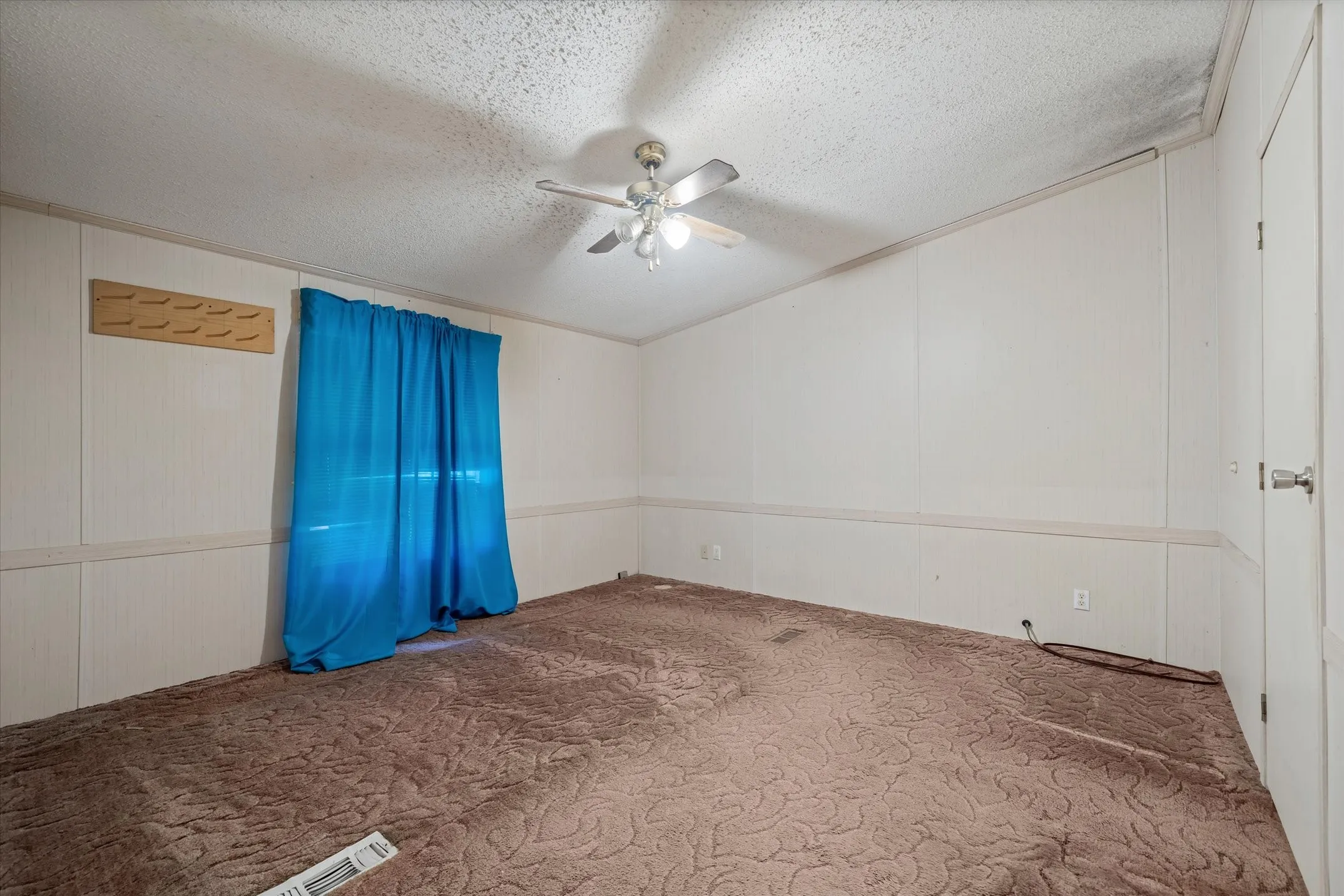 Mobile Home For Sale in Van Zandt County , 230 Vz County Road 3532, Wills Point, Texas 75169, 3 Bedrooms, 2 Bathrooms, 2 Garage spaces, 1,680 Sqft, built in 1994, Preowned, Price $169,900, mls#21077517, Real Estate Agent in Wills Point, Homes For Sale in Van Zandt county, Homes For Sale in Wills Point, Realtor in Wills Point Texas, Real Estate Brokerage Independent Realty Texas, Luminita Cordes Realtor