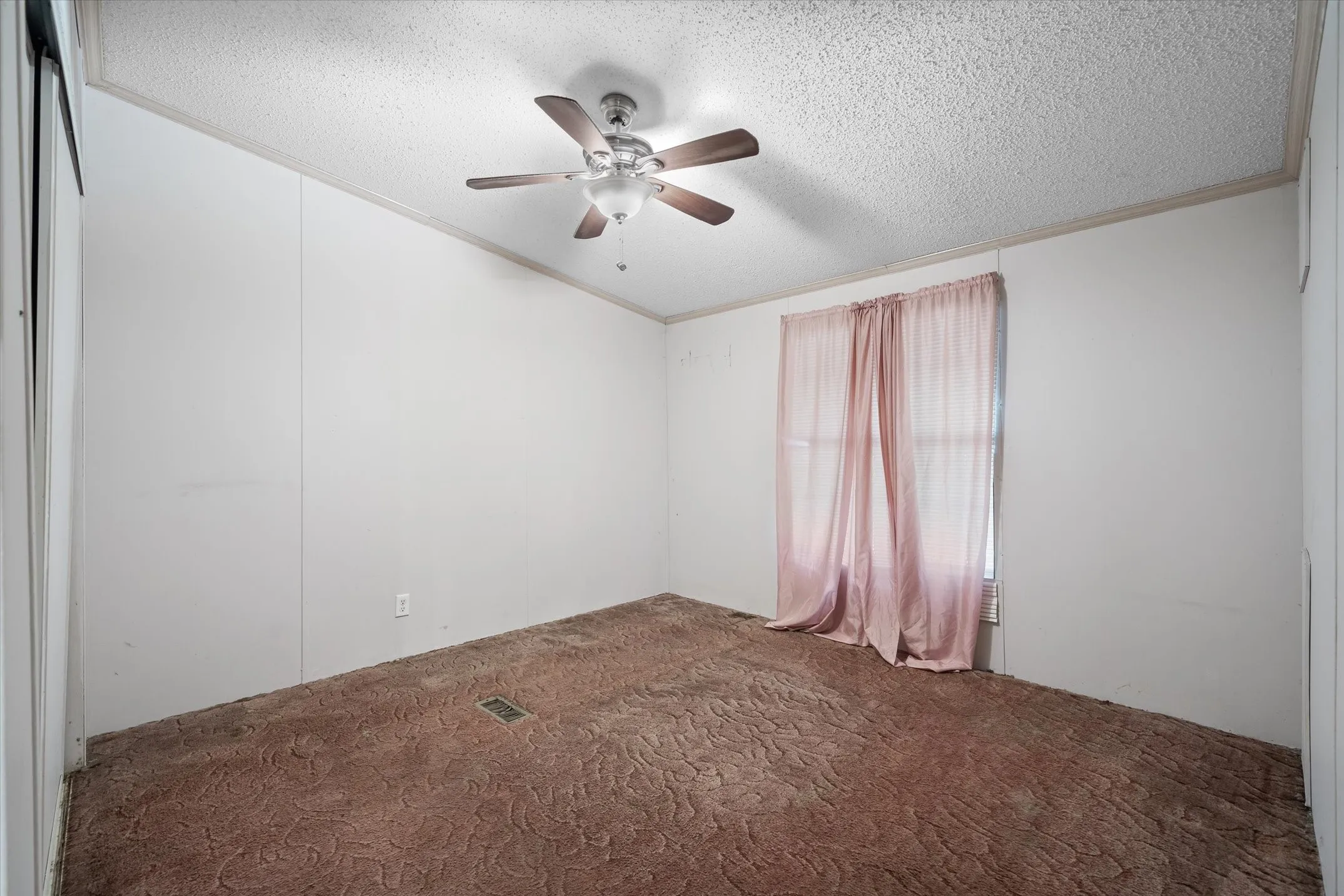 Mobile Home For Sale in Van Zandt County , 230 Vz County Road 3532, Wills Point, Texas 75169, 3 Bedrooms, 2 Bathrooms, 2 Garage spaces, 1,680 Sqft, built in 1994, Preowned, Price $169,900, mls#21077517, Real Estate Agent in Wills Point, Homes For Sale in Van Zandt county, Homes For Sale in Wills Point, Realtor in Wills Point Texas, Real Estate Brokerage Independent Realty Texas, Luminita Cordes Realtor