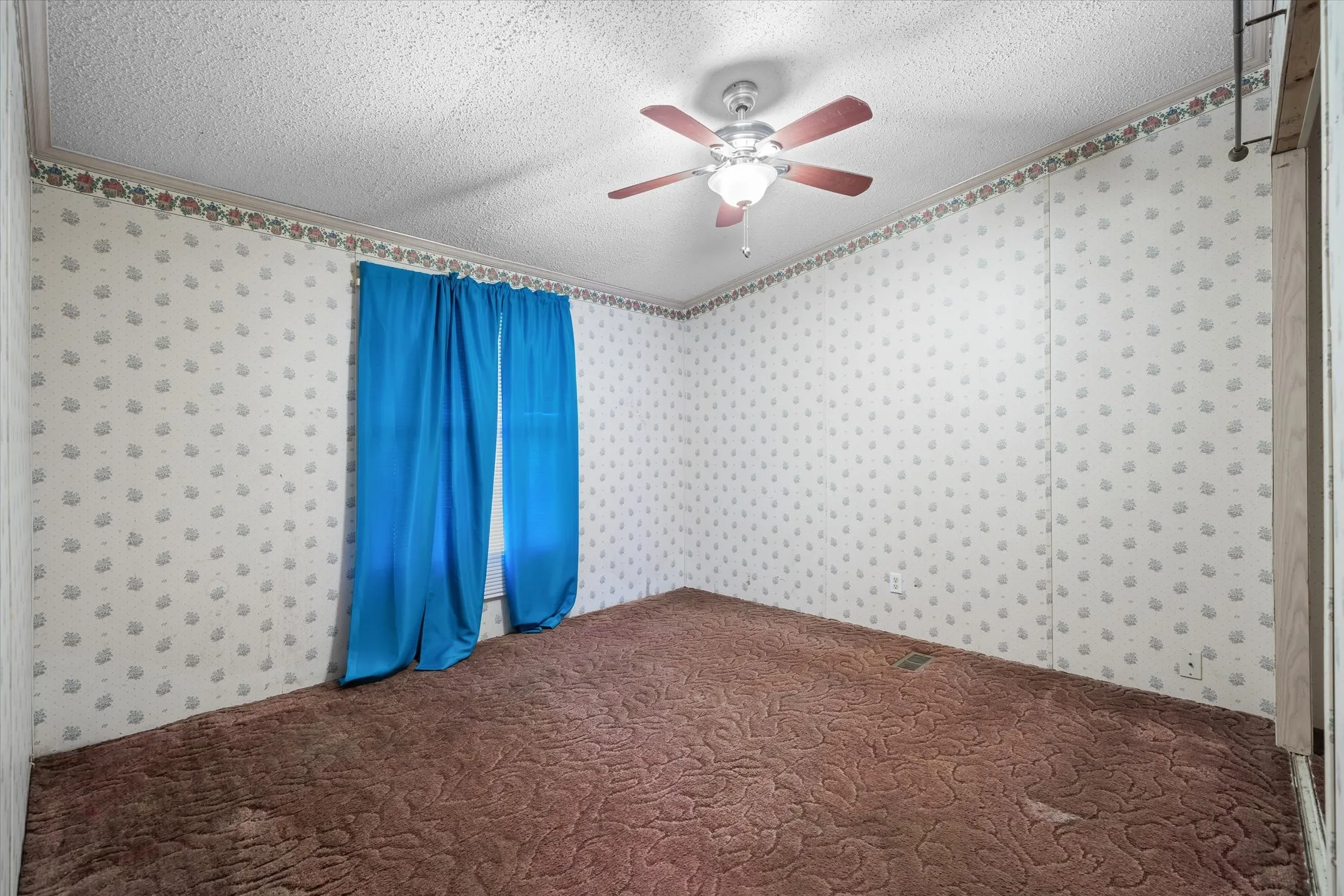 Mobile Home For Sale in Van Zandt County , 230 Vz County Road 3532, Wills Point, Texas 75169, 3 Bedrooms, 2 Bathrooms, 2 Garage spaces, 1,680 Sqft, built in 1994, Preowned, Price $169,900, mls#21077517, Real Estate Agent in Wills Point, Homes For Sale in Van Zandt county, Homes For Sale in Wills Point, Realtor in Wills Point Texas, Real Estate Brokerage Independent Realty Texas, Luminita Cordes Realtor