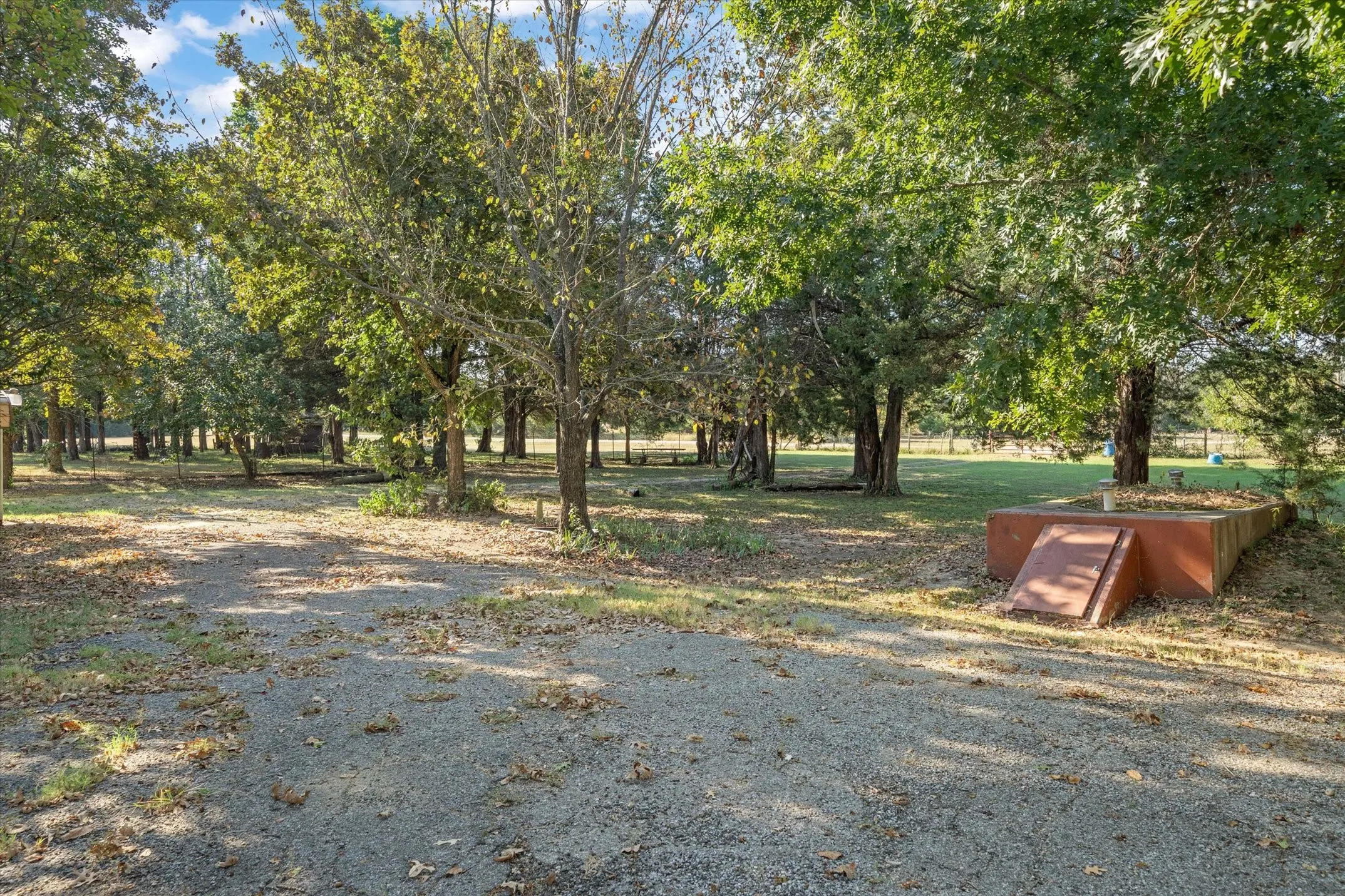 Mobile Home For Sale in Van Zandt County , 230 Vz County Road 3532, Wills Point, Texas 75169, 3 Bedrooms, 2 Bathrooms, 2 Garage spaces, 1,680 Sqft, built in 1994, Preowned, Price $169,900, mls#21077517, Real Estate Agent in Wills Point, Homes For Sale in Van Zandt county, Homes For Sale in Wills Point, Realtor in Wills Point Texas, Real Estate Brokerage Independent Realty Texas, Luminita Cordes Realtor