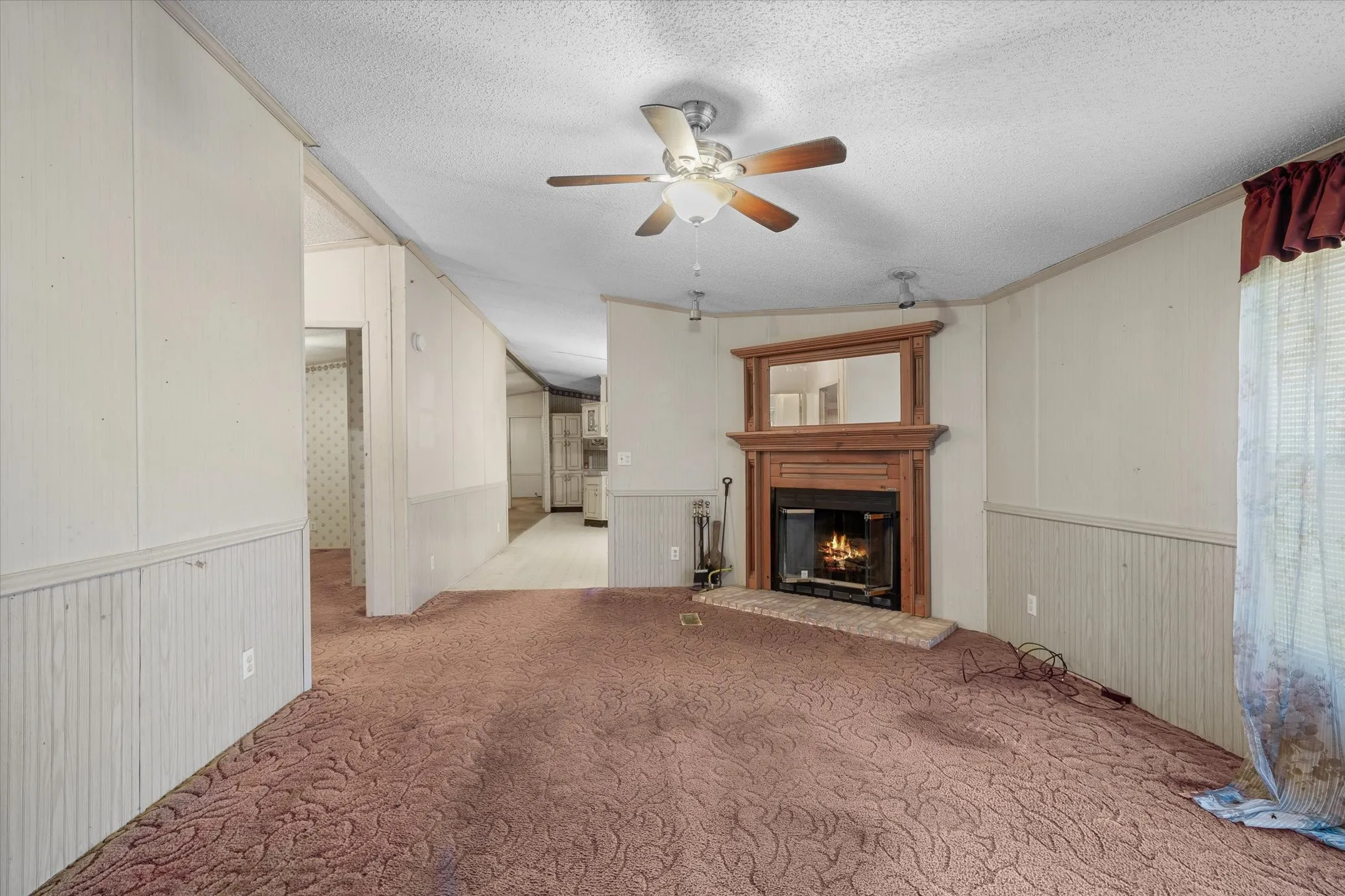 Mobile Home For Sale in Van Zandt County , 230 Vz County Road 3532, Wills Point, Texas 75169, 3 Bedrooms, 2 Bathrooms, 2 Garage spaces, 1,680 Sqft, built in 1994, Preowned, Price $169,900, mls#21077517, Real Estate Agent in Wills Point, Homes For Sale in Van Zandt county, Homes For Sale in Wills Point, Realtor in Wills Point Texas, Real Estate Brokerage Independent Realty Texas, Luminita Cordes Realtor
