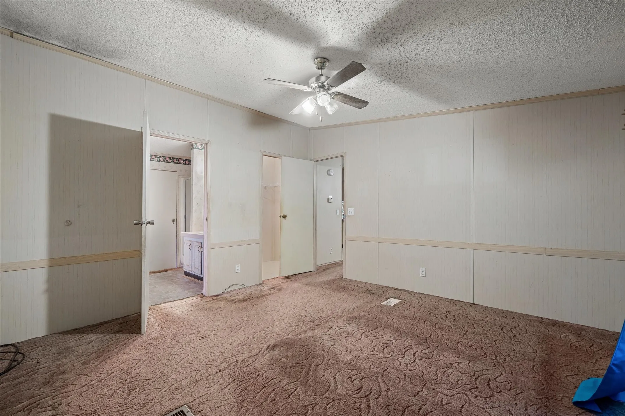 Mobile Home For Sale in Van Zandt County , 230 Vz County Road 3532, Wills Point, Texas 75169, 3 Bedrooms, 2 Bathrooms, 2 Garage spaces, 1,680 Sqft, built in 1994, Preowned, Price $169,900, mls#21077517, Real Estate Agent in Wills Point, Homes For Sale in Van Zandt county, Homes For Sale in Wills Point, Realtor in Wills Point Texas, Real Estate Brokerage Independent Realty Texas, Luminita Cordes Realtor