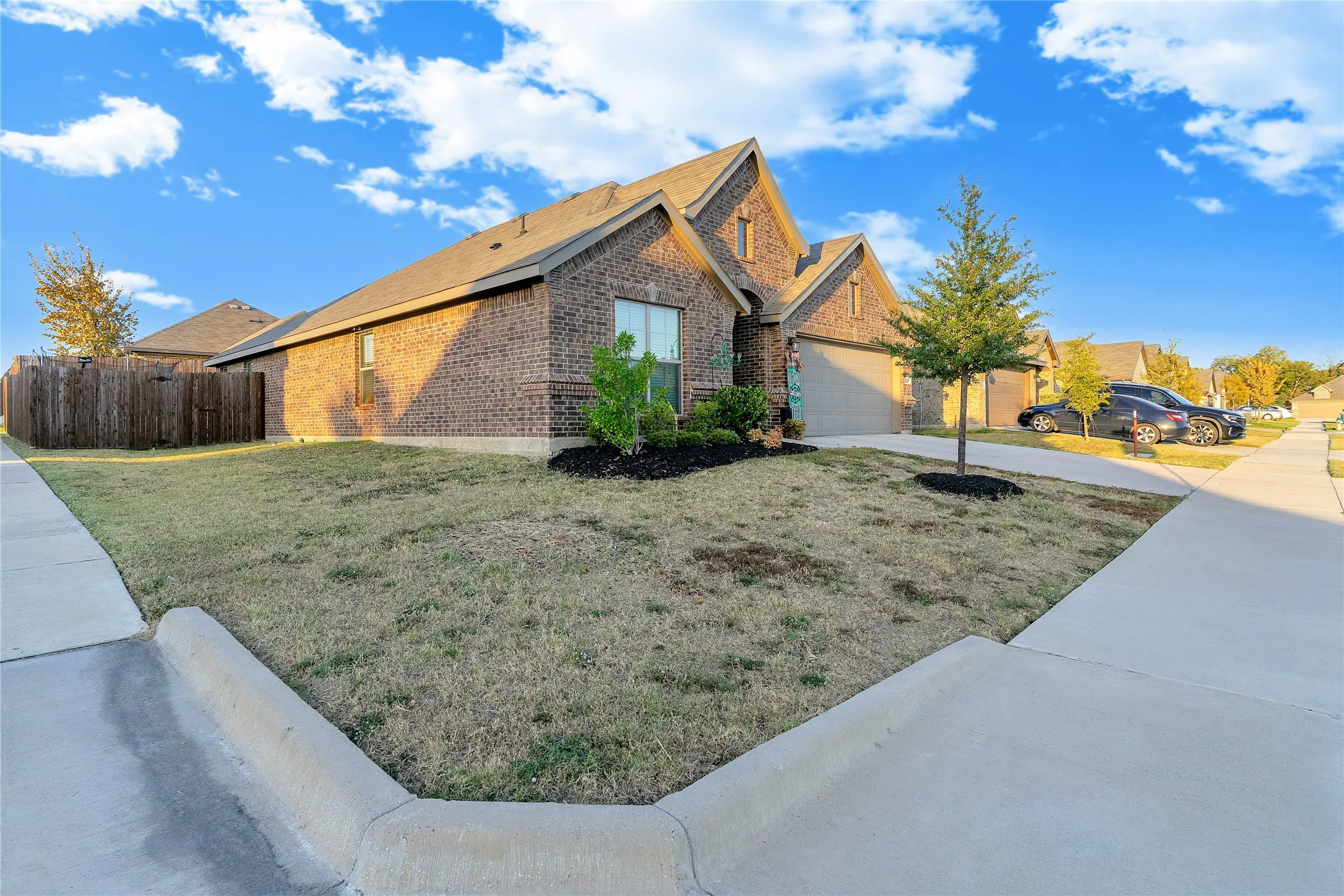 Single Family Residence For Sale in Johnson County , 120 Cheryl Drive, Keene, Texas 76059, 3 Bedroom, 2 Bathroom, 2 Garage spaces, 2,050 Sqft, built in 2022, mls#21079323, Real Estate Agent in Keene, Homes For Sale in Johnson county, Homes For Sale in Keene, Realtor in Keene Texas, Real Estate Brokerage Independent Realty Texas, Luminita Cordes Realtor