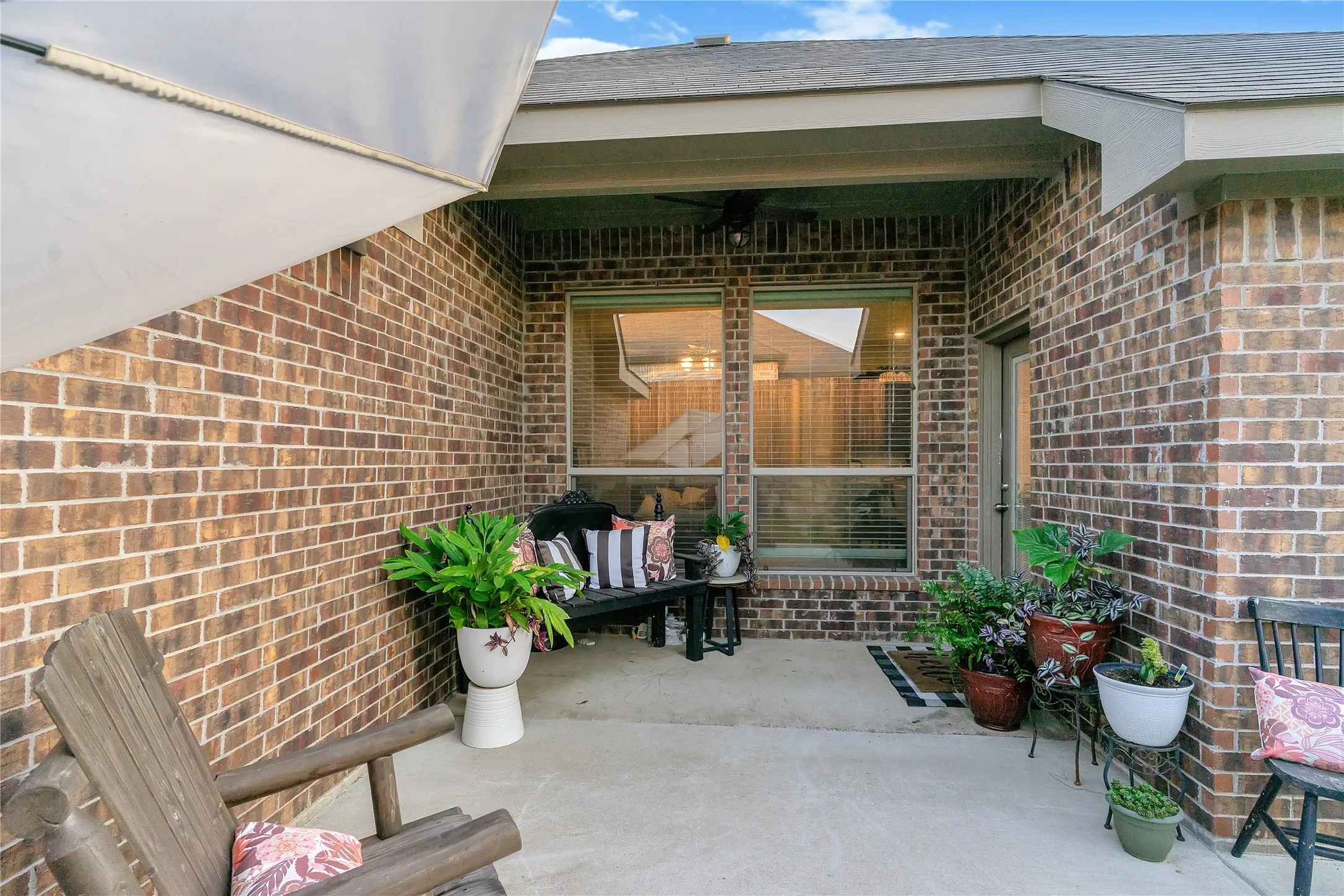 Single Family Residence For Sale in Johnson County , 120 Cheryl Drive, Keene, Texas 76059, 3 Bedroom, 2 Bathroom, 2 Garage spaces, 2,050 Sqft, built in 2022, mls#21079323, Real Estate Agent in Keene, Homes For Sale in Johnson county, Homes For Sale in Keene, Realtor in Keene Texas, Real Estate Brokerage Independent Realty Texas, Luminita Cordes Realtor
