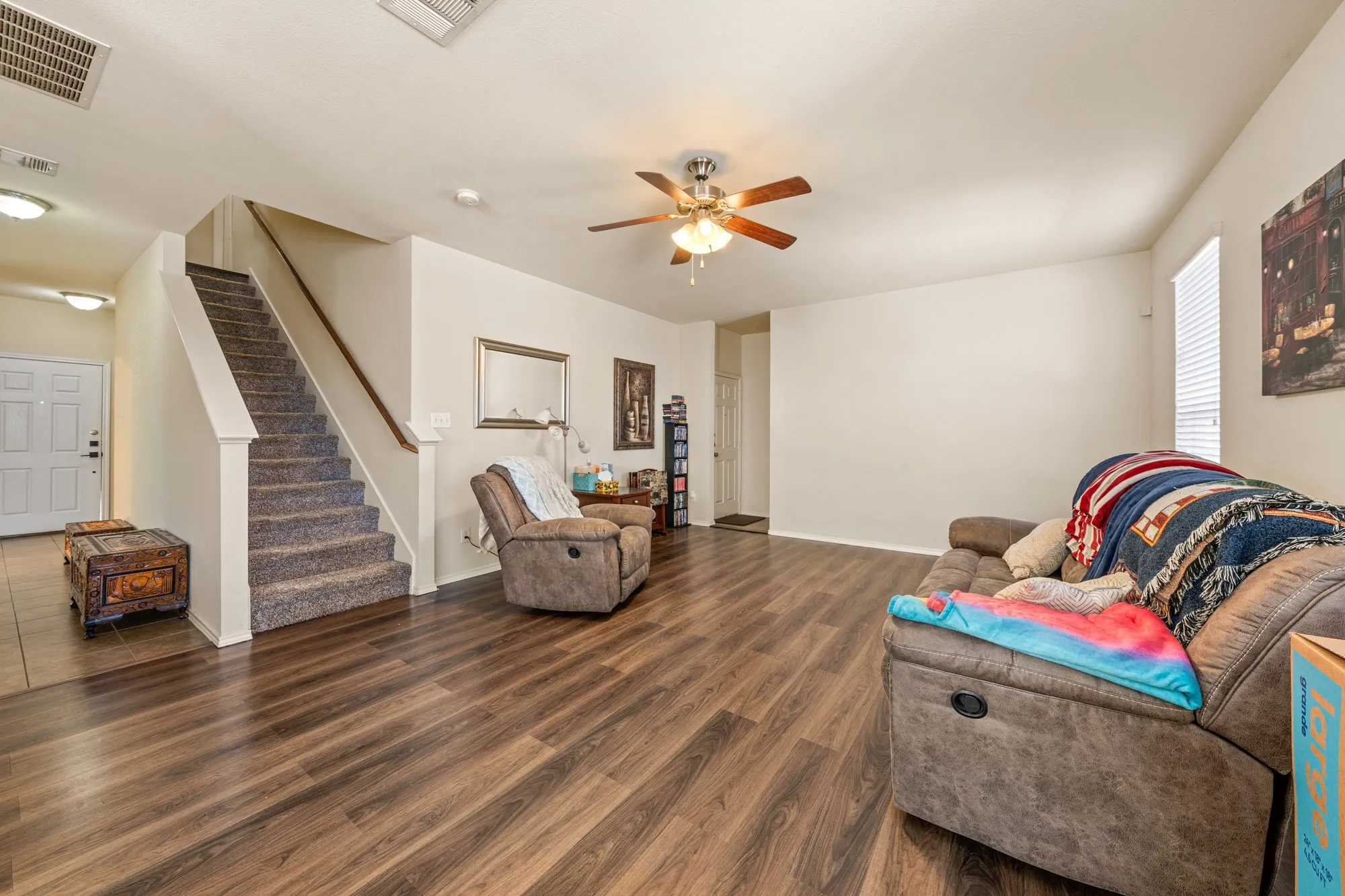 Single Family Residence For Sale in Mc Lennan County , 6544 Mundo Drive, Waco, Texas 76712, 4 Bedroom, 3 Bathroom, 2 Garage spaces, 2,217 Sqft, built in 2011, mls#21088316, Real Estate Agent in Waco, Homes For Sale in Mc Lennan county, Homes For Sale in Waco, Realtor in Waco Texas, Real Estate Brokerage Independent Realty Texas, Luminita Cordes Realtor