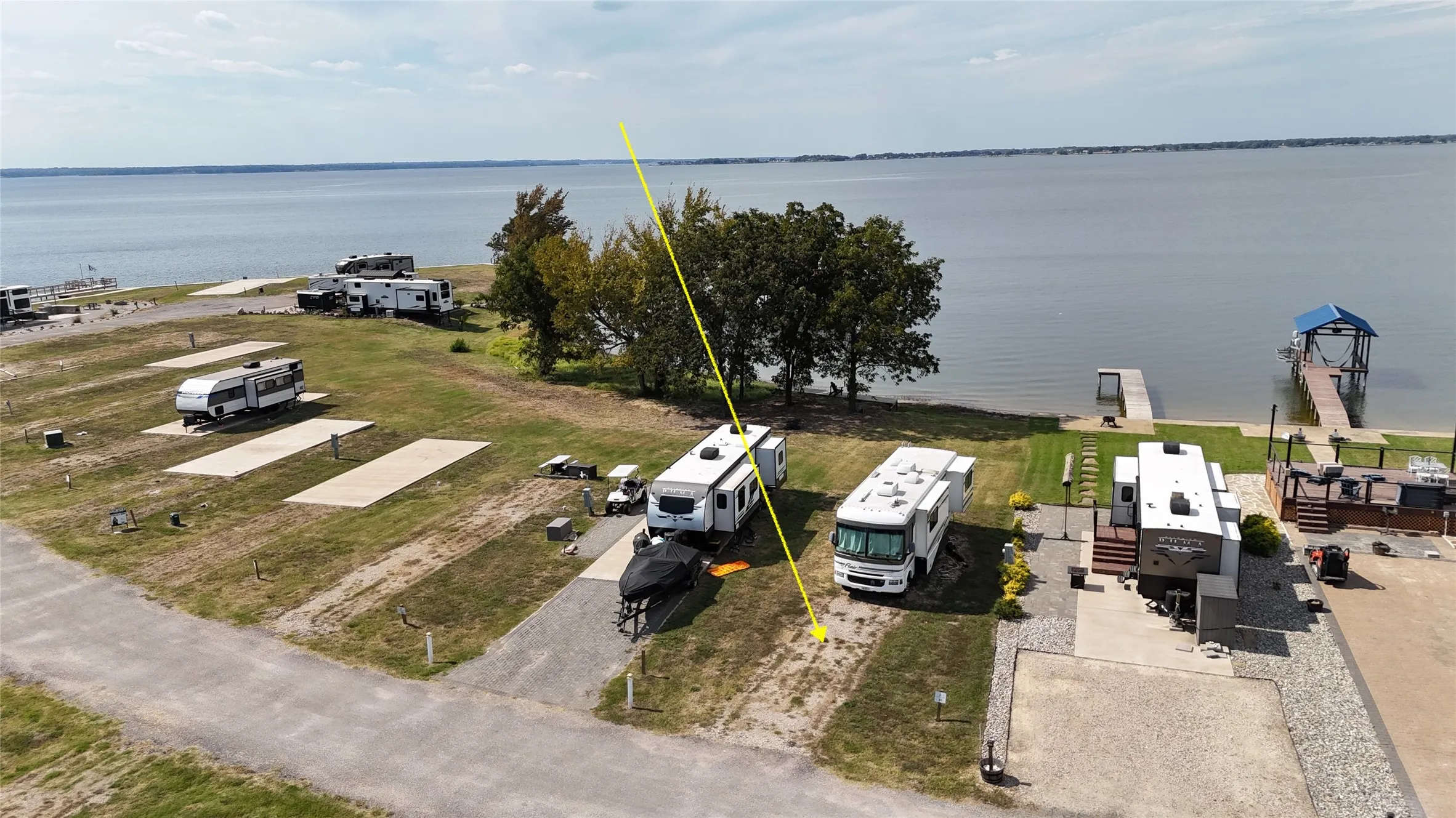 Unimproved Land For Sale in Navarro County , 5132 Waterfront Road, Kerens, Texas 75144, 0, 0, Garage spaces, 0 Sqft, built in 0, mls#21086874, Real Estate Agent in Kerens, Homes For Sale in Navarro county, Homes For Sale in Kerens, Realtor in Kerens Texas, Real Estate Brokerage Independent Realty Texas, Luminita Cordes Realtor