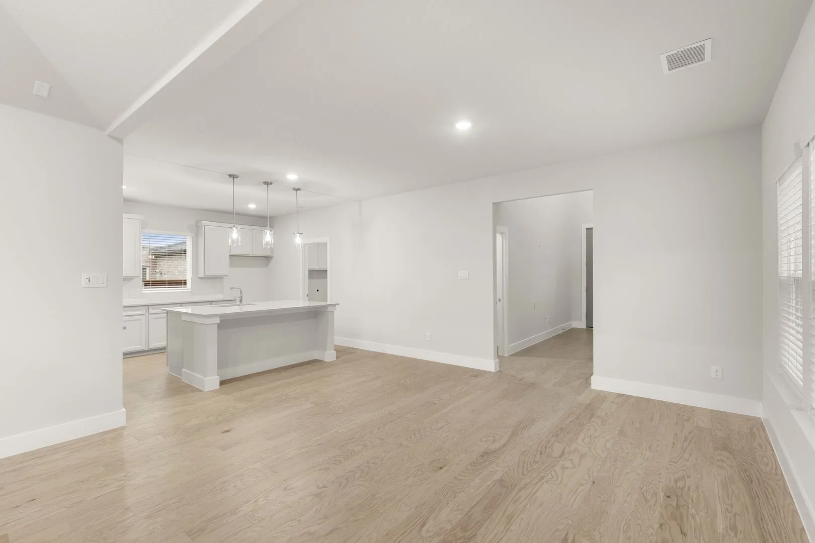 Single Family Residence For Sale in Dallas County , 1917 Sapphire Run, Mesquite, Texas 75181, 5 Bedroom, 4 Bathroom, 2 Garage spaces, 2,660 Sqft, built in 2025, New Construction - Complete, mls#21089060, Real Estate Agent in Mesquite, Homes For Sale in Dallas county, Homes For Sale in Mesquite, Realtor in Mesquite Texas, Real Estate Brokerage Independent Realty Texas, Luminita Cordes Realtor