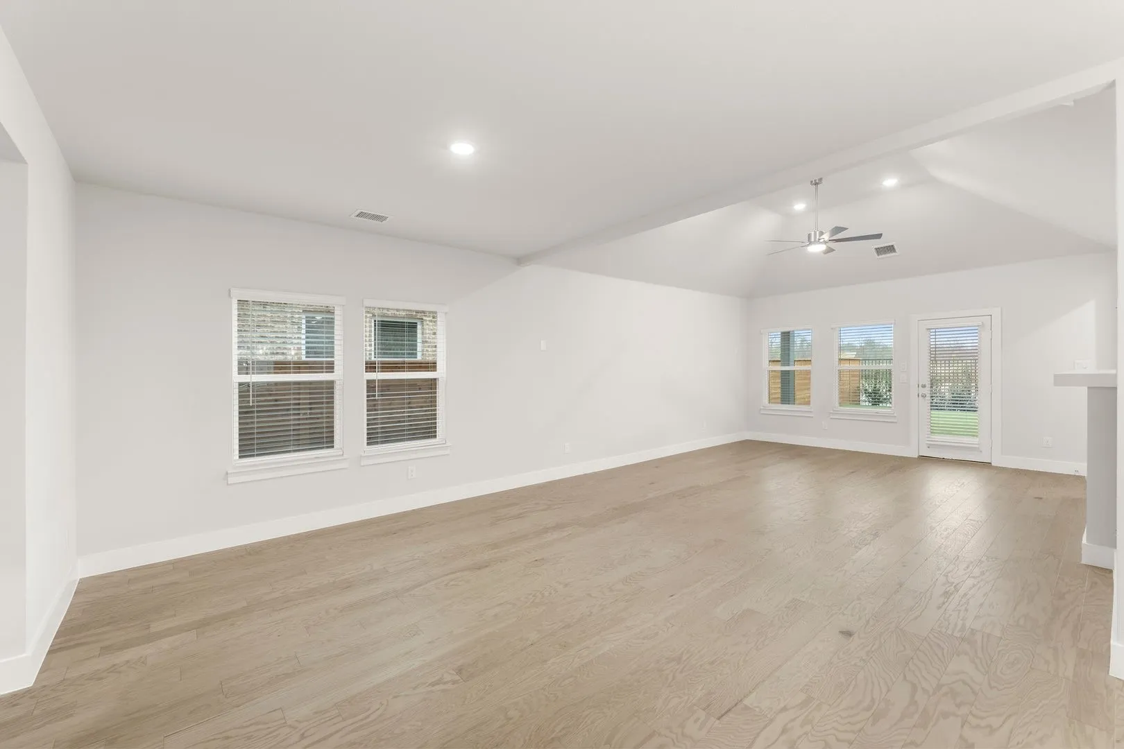 Single Family Residence For Sale in Dallas County , 1917 Sapphire Run, Mesquite, Texas 75181, 5 Bedroom, 4 Bathroom, 2 Garage spaces, 2,660 Sqft, built in 2025, New Construction - Complete, mls#21089060, Real Estate Agent in Mesquite, Homes For Sale in Dallas county, Homes For Sale in Mesquite, Realtor in Mesquite Texas, Real Estate Brokerage Independent Realty Texas, Luminita Cordes Realtor