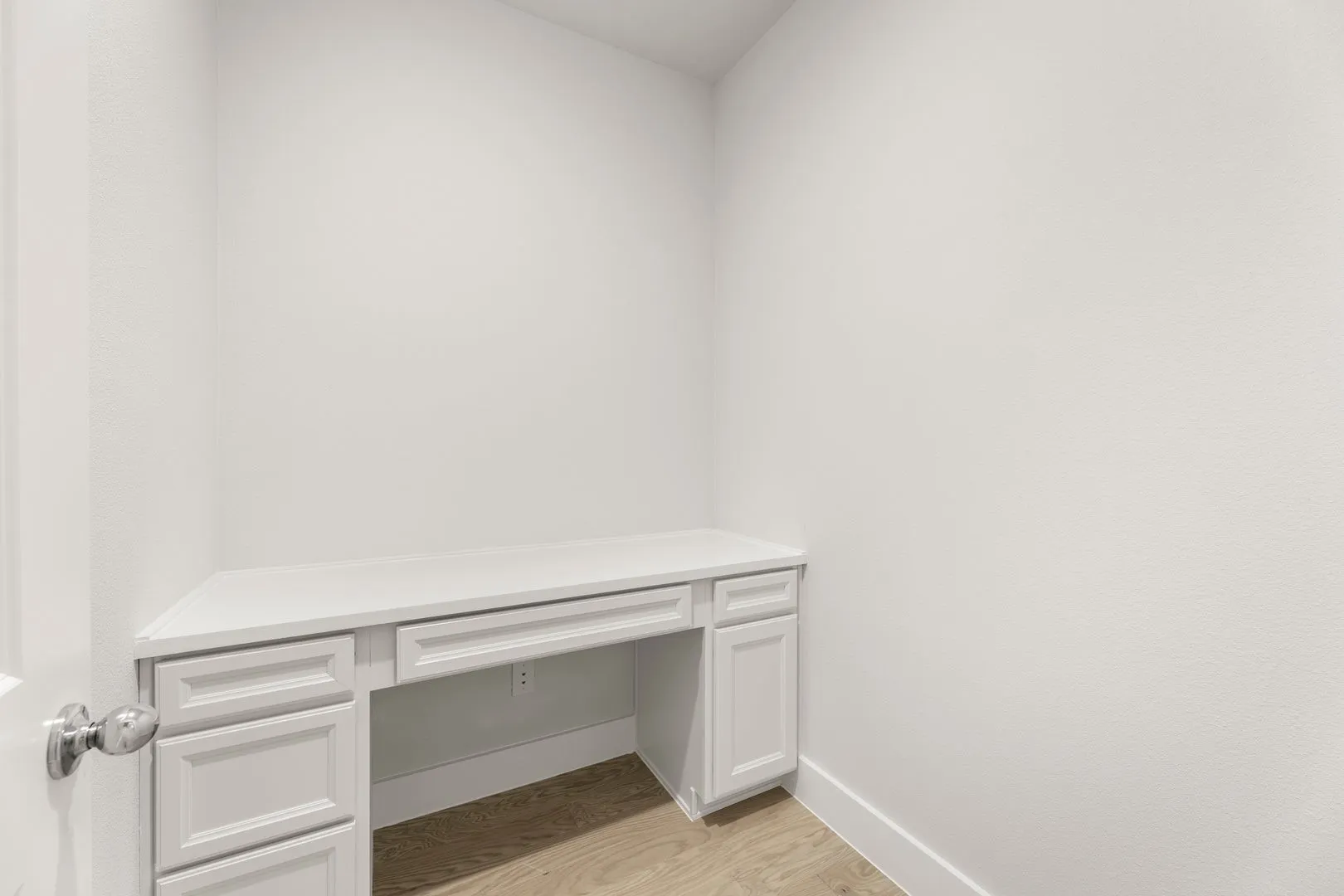 Single Family Residence For Sale in Dallas County , 1917 Sapphire Run, Mesquite, Texas 75181, 5 Bedroom, 4 Bathroom, 2 Garage spaces, 2,660 Sqft, built in 2025, New Construction - Complete, mls#21089060, Real Estate Agent in Mesquite, Homes For Sale in Dallas county, Homes For Sale in Mesquite, Realtor in Mesquite Texas, Real Estate Brokerage Independent Realty Texas, Luminita Cordes Realtor