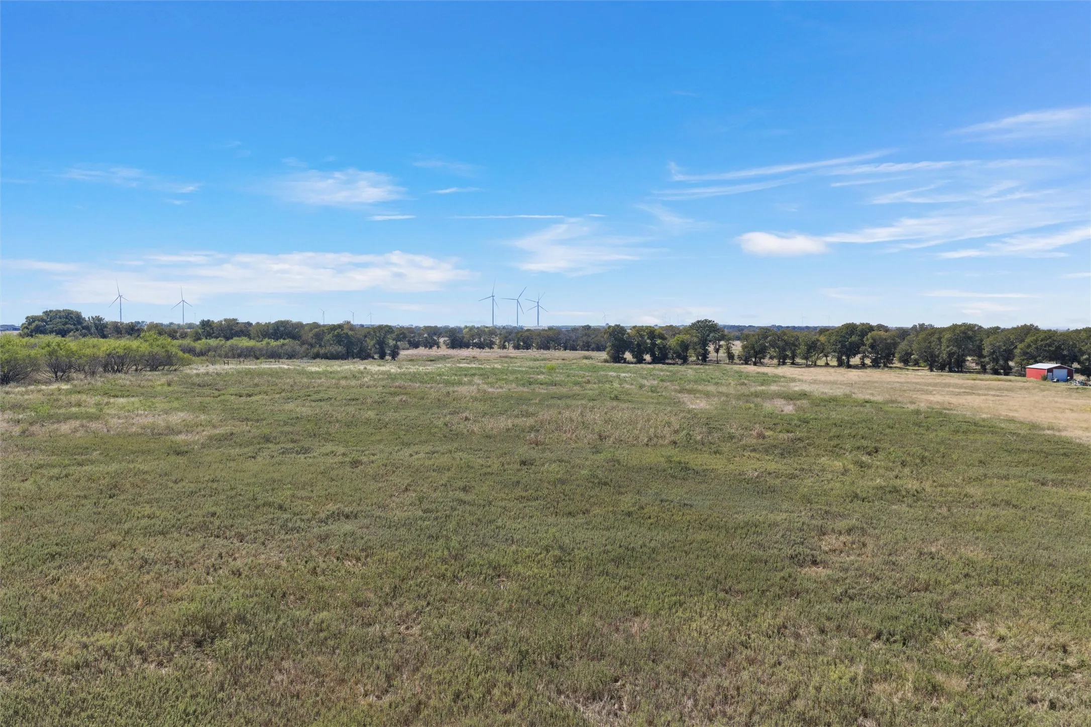 View of green lawn with a view of rural / pastoral area
