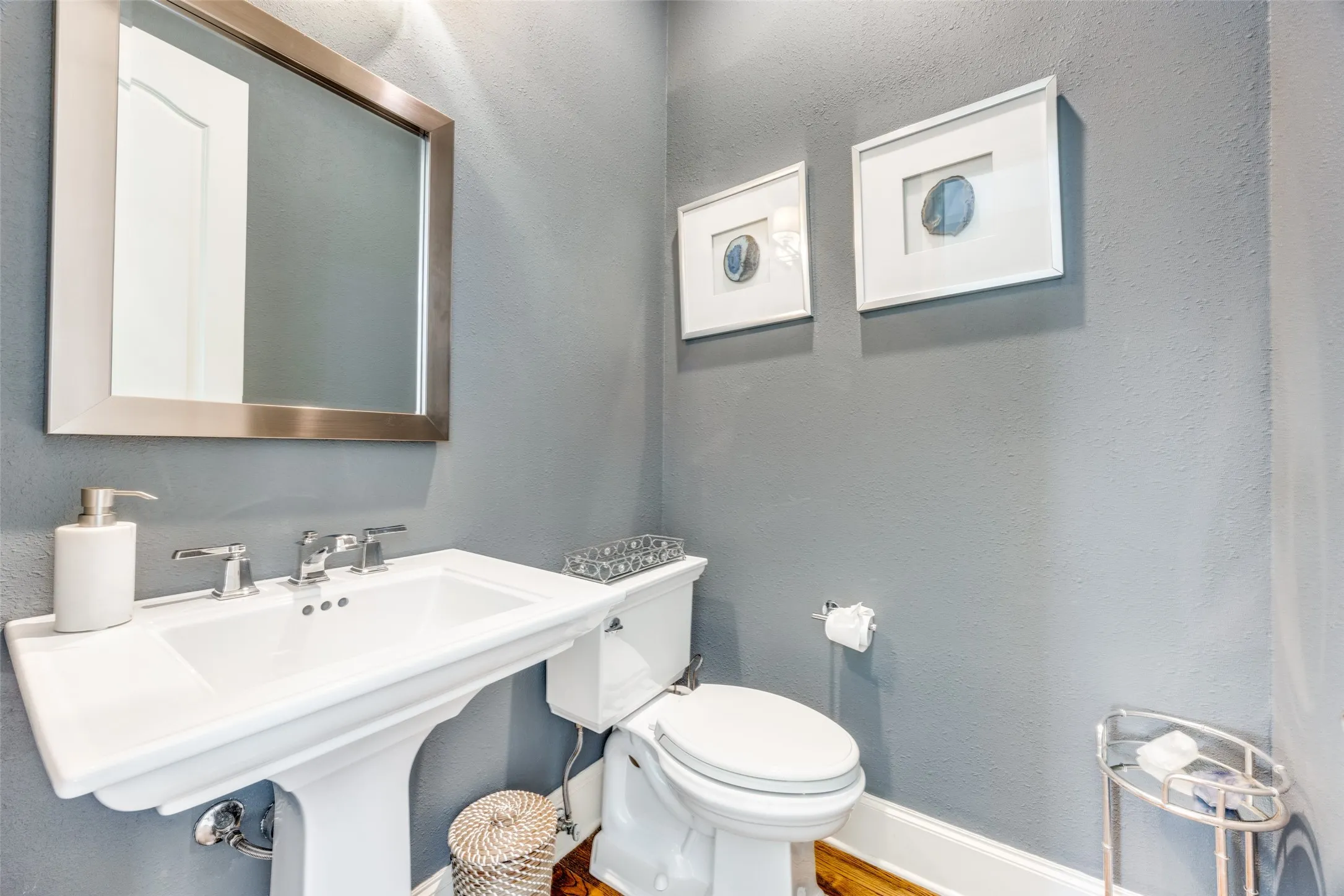 Single Family Residence For Sale in Grayson County , 167 Panorama Circle, Pottsboro, Texas 75076, 4 Bedroom, 4 Bathroom, 4 Garage spaces, 4,070 Sqft, built in 2001, Preowned, mls#21088362, Real Estate Agent in Pottsboro, Homes For Sale in Grayson county, Homes For Sale in Pottsboro, Realtor in Pottsboro Texas, Real Estate Brokerage Independent Realty Texas, Luminita Cordes Realtor