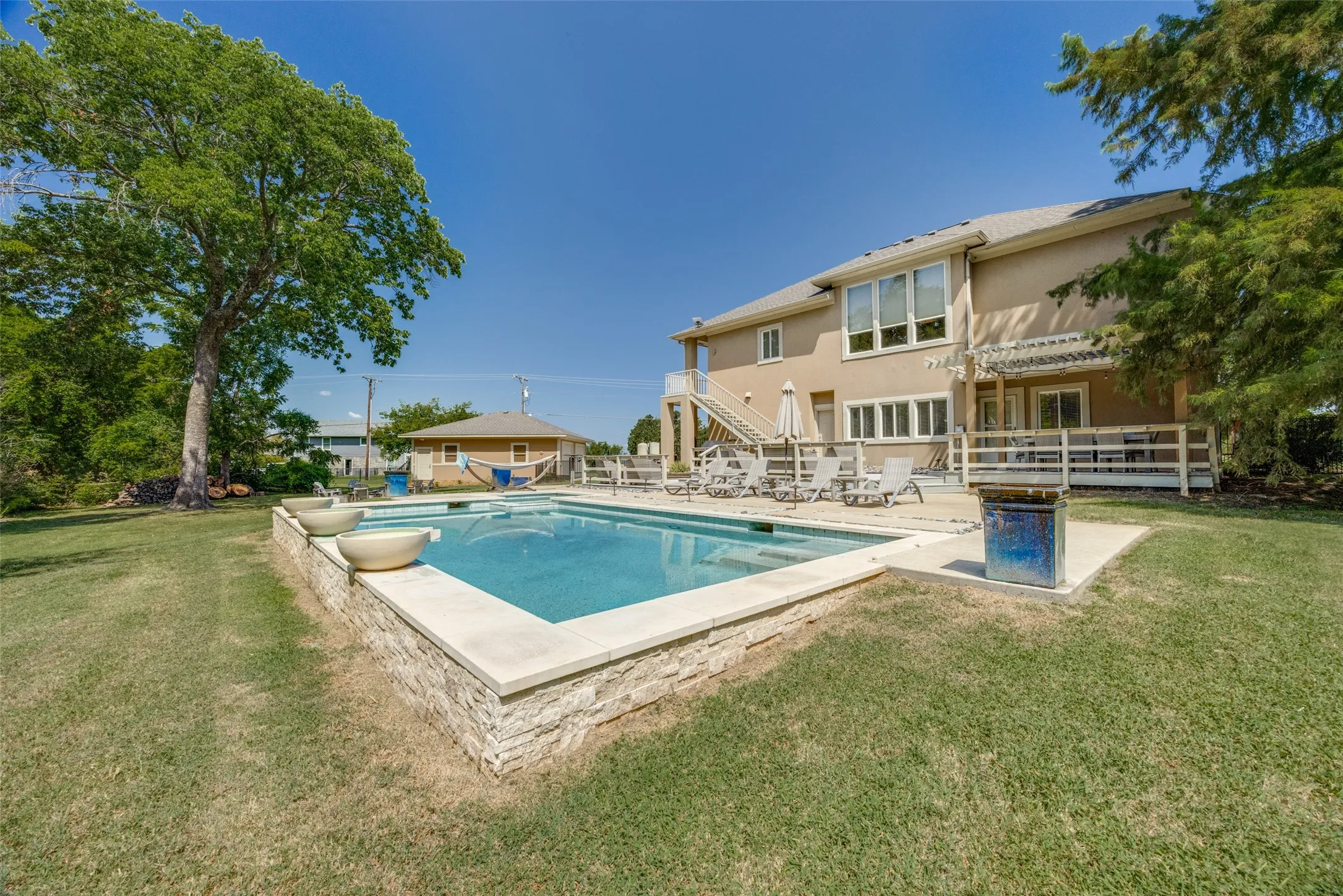 Single Family Residence For Sale in Grayson County , 167 Panorama Circle, Pottsboro, Texas 75076, 4 Bedroom, 4 Bathroom, 4 Garage spaces, 4,070 Sqft, built in 2001, Preowned, mls#21088362, Real Estate Agent in Pottsboro, Homes For Sale in Grayson county, Homes For Sale in Pottsboro, Realtor in Pottsboro Texas, Real Estate Brokerage Independent Realty Texas, Luminita Cordes Realtor