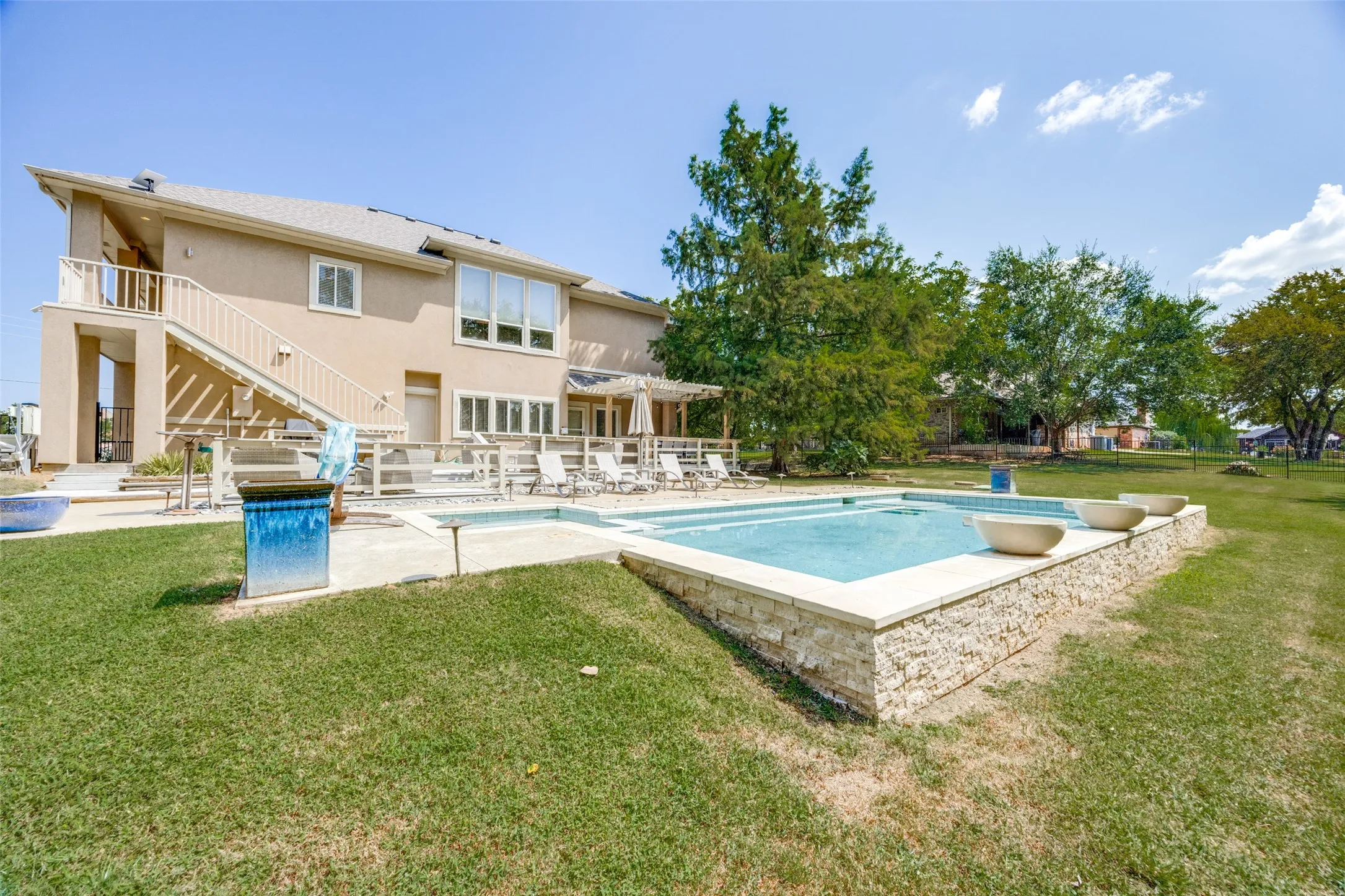 Single Family Residence For Sale in Grayson County , 167 Panorama Circle, Pottsboro, Texas 75076, 4 Bedroom, 4 Bathroom, 4 Garage spaces, 4,070 Sqft, built in 2001, Preowned, mls#21088362, Real Estate Agent in Pottsboro, Homes For Sale in Grayson county, Homes For Sale in Pottsboro, Realtor in Pottsboro Texas, Real Estate Brokerage Independent Realty Texas, Luminita Cordes Realtor