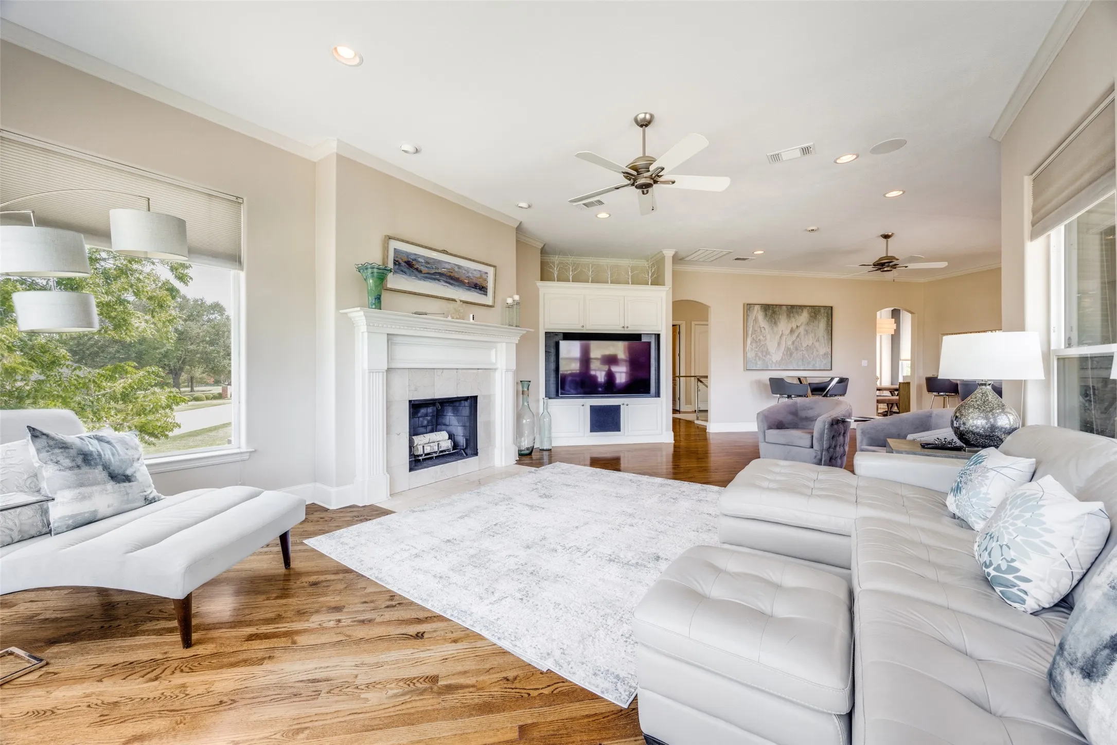 Single Family Residence For Sale in Grayson County , 167 Panorama Circle, Pottsboro, Texas 75076, 4 Bedroom, 4 Bathroom, 4 Garage spaces, 4,070 Sqft, built in 2001, Preowned, mls#21088362, Real Estate Agent in Pottsboro, Homes For Sale in Grayson county, Homes For Sale in Pottsboro, Realtor in Pottsboro Texas, Real Estate Brokerage Independent Realty Texas, Luminita Cordes Realtor