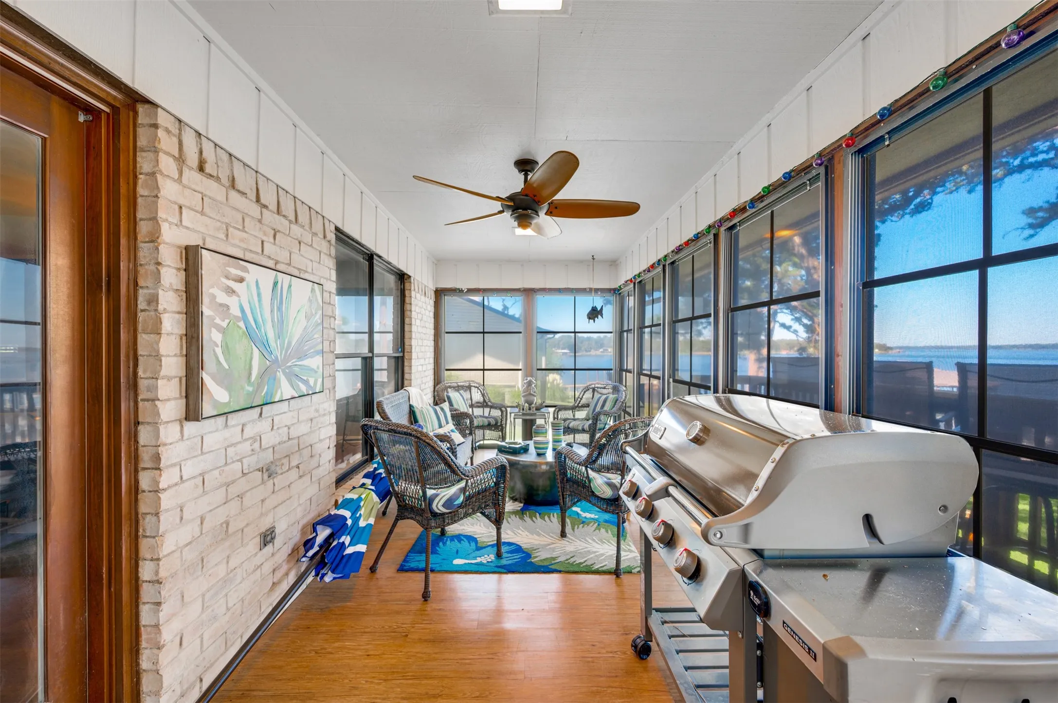 Single Family Residence For Sale in Henderson County , 536 Wildewood Drive, Chandler, Texas 75758, 4 Bedroom, 3 Bathroom, 2 Garage spaces, 3,240 Sqft, built in 1983, Preowned, mls#21089188, Real Estate Agent in Chandler, Homes For Sale in Henderson county, Homes For Sale in Chandler, Realtor in Chandler Texas, Real Estate Brokerage Independent Realty Texas, Luminita Cordes Realtor
