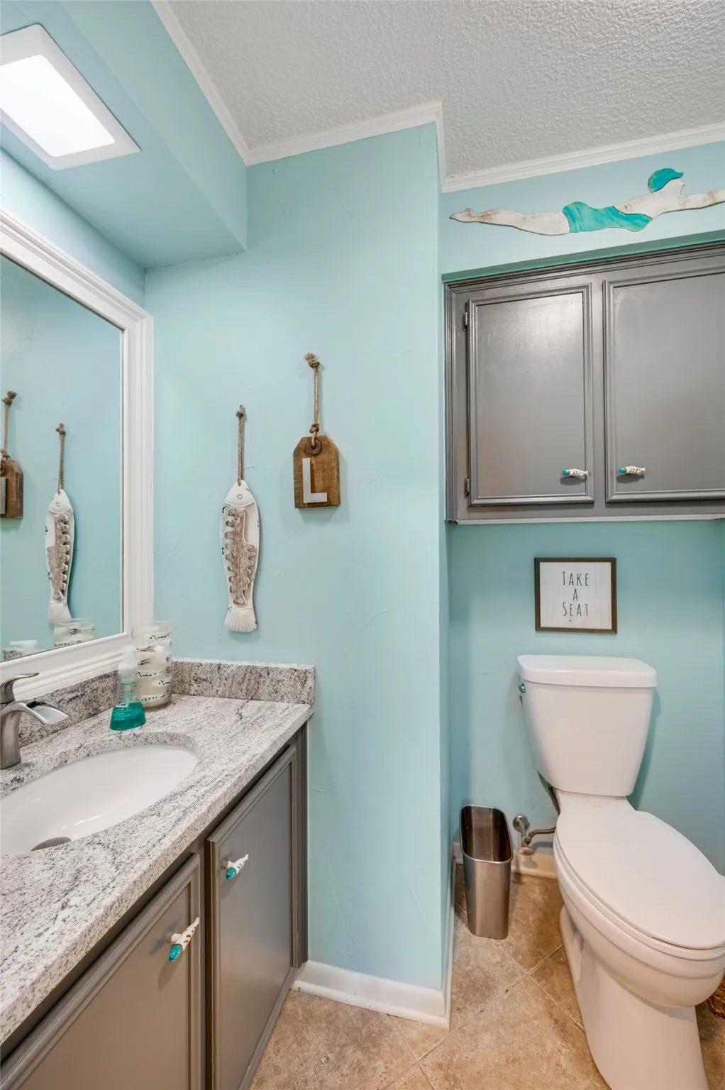 Single Family Residence For Sale in Henderson County , 536 Wildewood Drive, Chandler, Texas 75758, 4 Bedroom, 3 Bathroom, 2 Garage spaces, 3,240 Sqft, built in 1983, Preowned, mls#21089188, Real Estate Agent in Chandler, Homes For Sale in Henderson county, Homes For Sale in Chandler, Realtor in Chandler Texas, Real Estate Brokerage Independent Realty Texas, Luminita Cordes Realtor