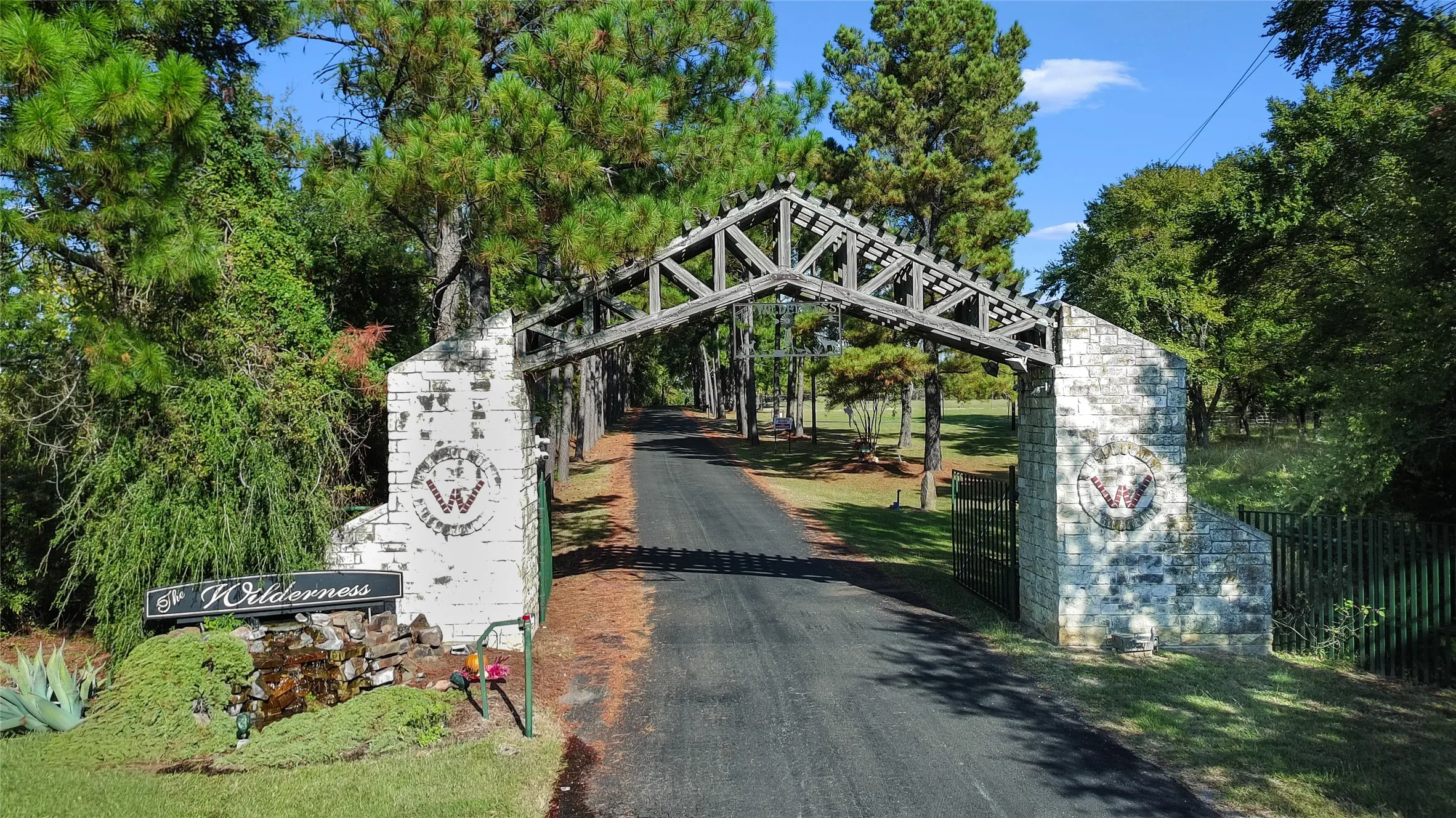 Unimproved Land For Sale in Freestone County , 5 APPOMATTOX Road, Streetman, Texas 75859, 0, 0, Garage spaces, 0 Sqft, built in 0, Price $49,000, mls#21089467, Real Estate Agent in Streetman, Homes For Sale in Freestone county, Homes For Sale in Streetman, Realtor in Streetman Texas, Real Estate Brokerage Independent Realty Texas, Luminita Cordes Realtor