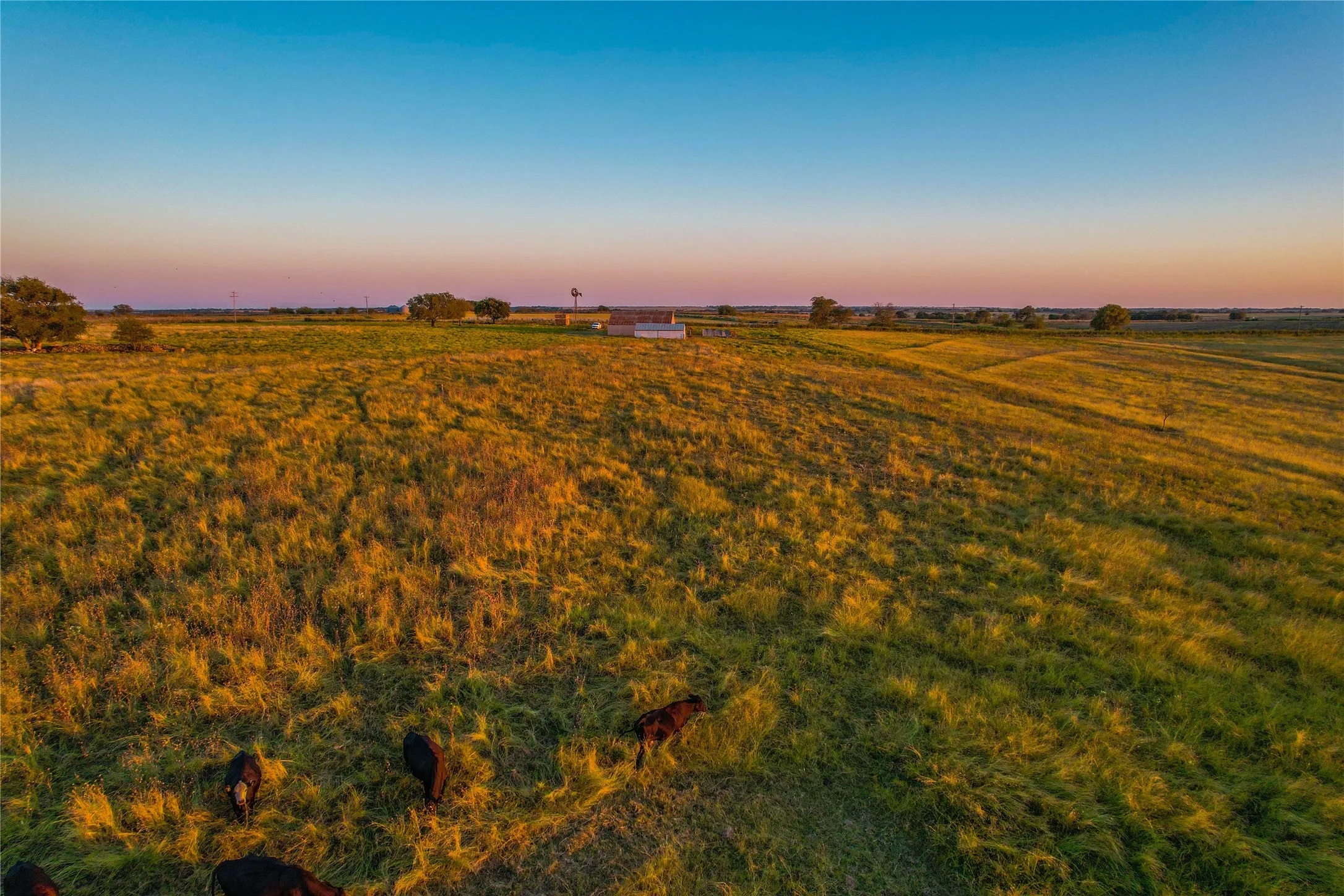 View of yard with a view of countryside
