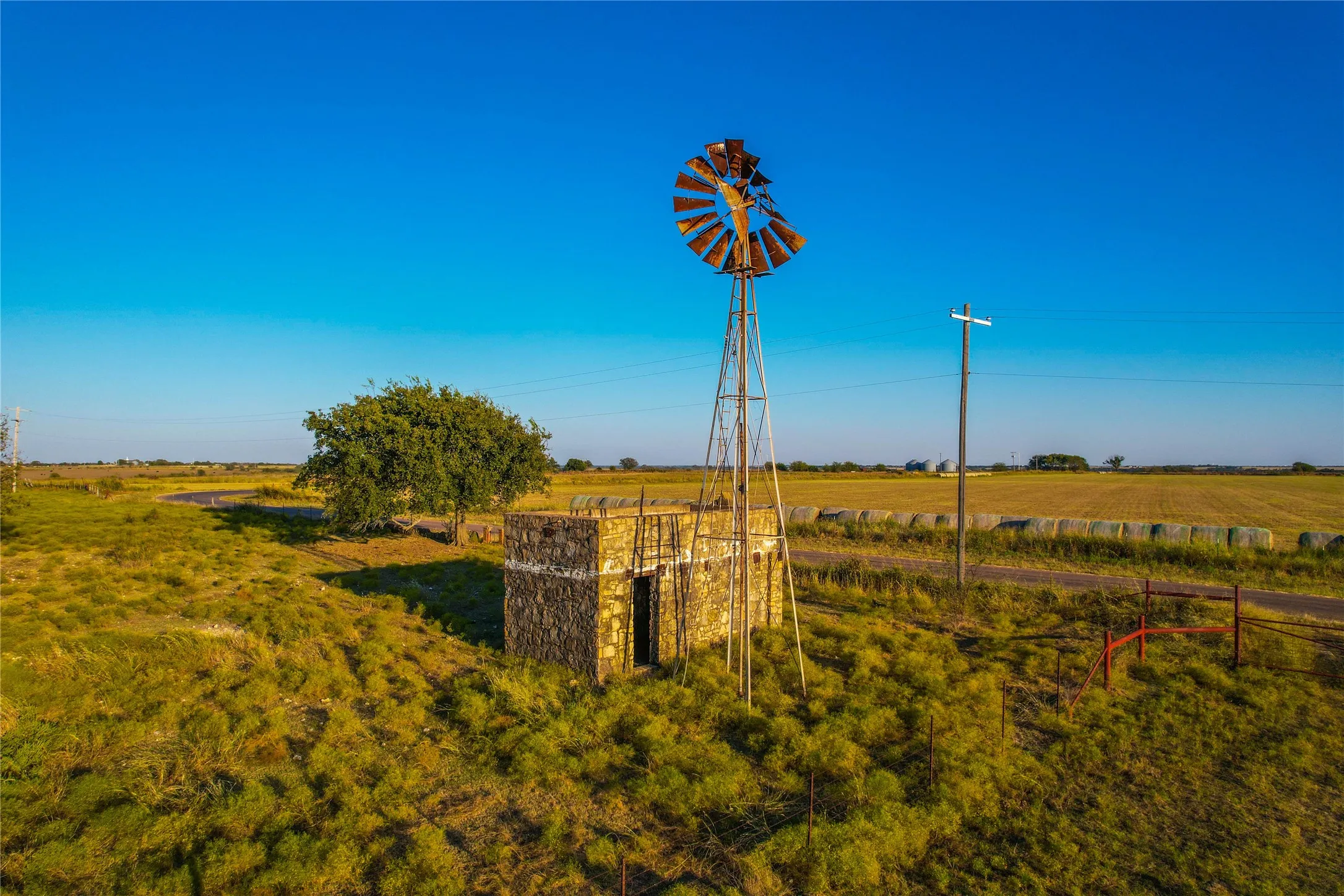 View of yard with a view of rural / pastoral area