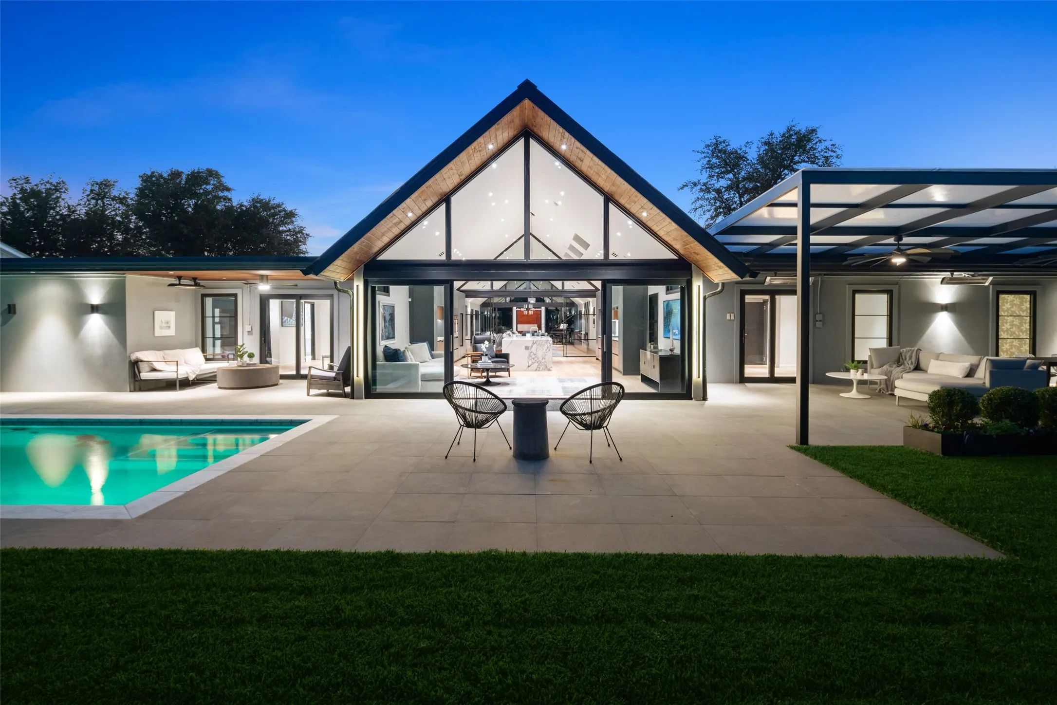 Single Family Residence For Sale in Dallas County , 11348 Valleydale Drive, Dallas, Texas 75230, 5 Bedroom, 5 Bathroom, 2 Garage spaces, 4,325 Sqft, built in 1958, Preowned, mls#21086299, Real Estate Agent in Dallas, Homes For Sale in Dallas county, Homes For Sale in Dallas, Realtor in Dallas Texas, Real Estate Brokerage Independent Realty Texas, Luminita Cordes Realtor