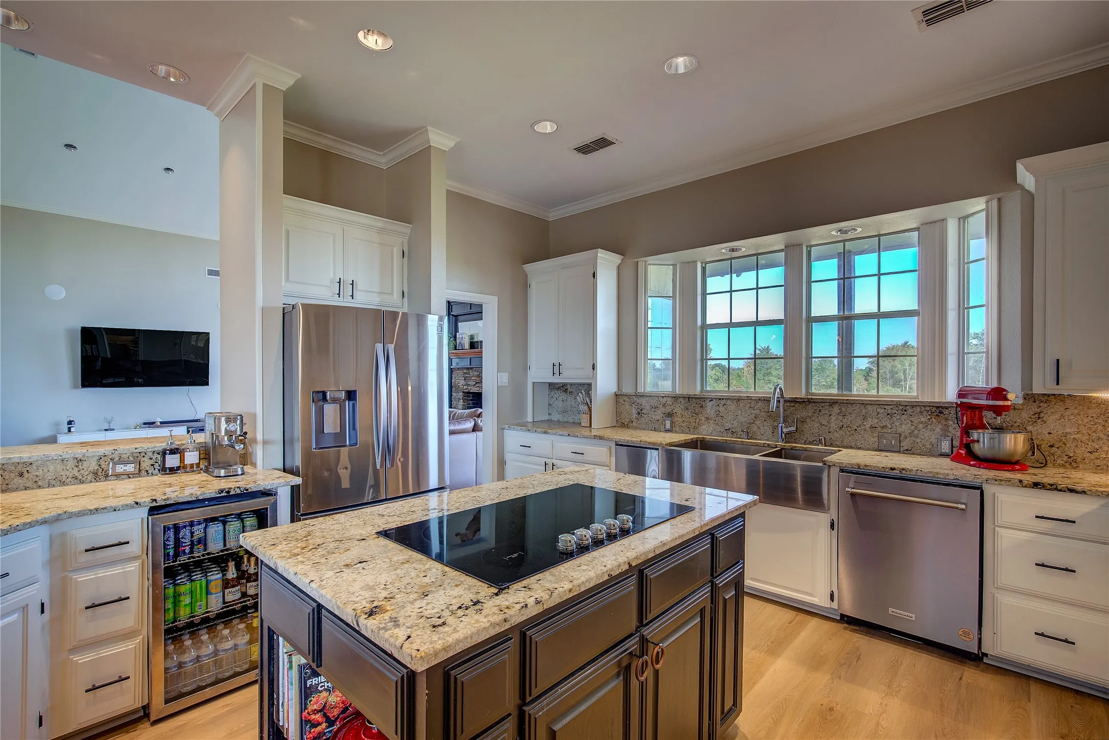 Single Family Residence For Sale in Hopkins County , 3788 County Road 4760, Sulphur Springs, Texas 75482, 5 Bedroom, 6 Bathroom, 2 Garage spaces, 4,546 Sqft, built in 1995, Preowned, mls#21084047, Real Estate Agent in Sulphur Springs, Homes For Sale in Hopkins county, Homes For Sale in Sulphur Springs, Realtor in Sulphur Springs Texas, Real Estate Brokerage Independent Realty Texas, Luminita Cordes Realtor