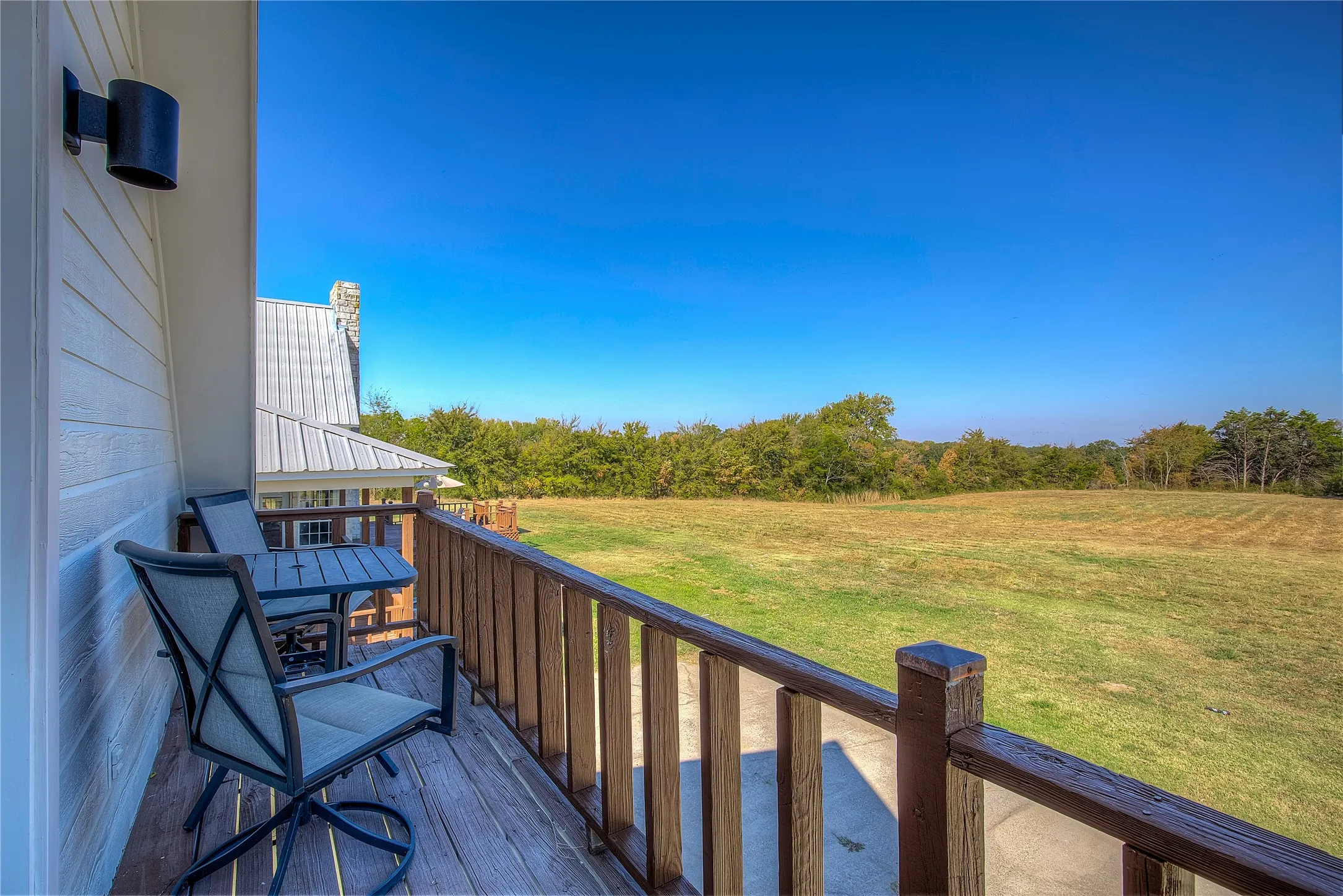 Balcony of the guest quarters.