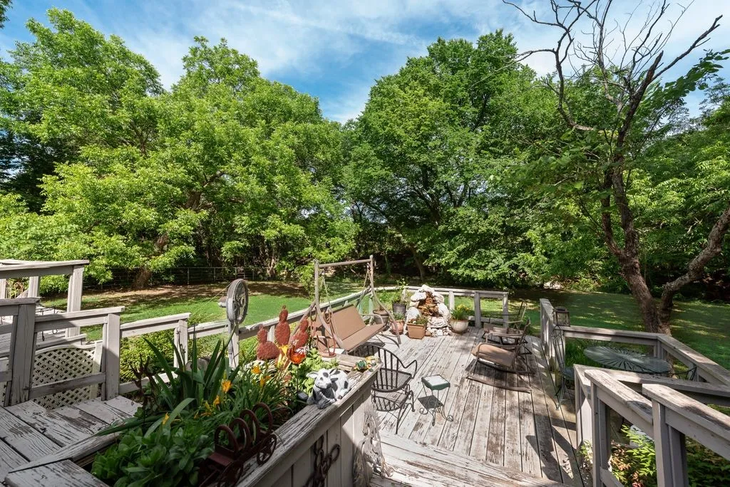 Farm For Sale in Ellis County , 510 N D Ranch Road, Maypearl, Texas 76064, 5 Bedroom, 3 Bathroom, Garage spaces, 1,904 Sqft, built in 1983, mls#21089920, Real Estate Agent in Maypearl, Homes For Sale in Ellis county, Homes For Sale in Maypearl, Realtor in Maypearl Texas, Real Estate Brokerage Independent Realty Texas, Luminita Cordes Realtor