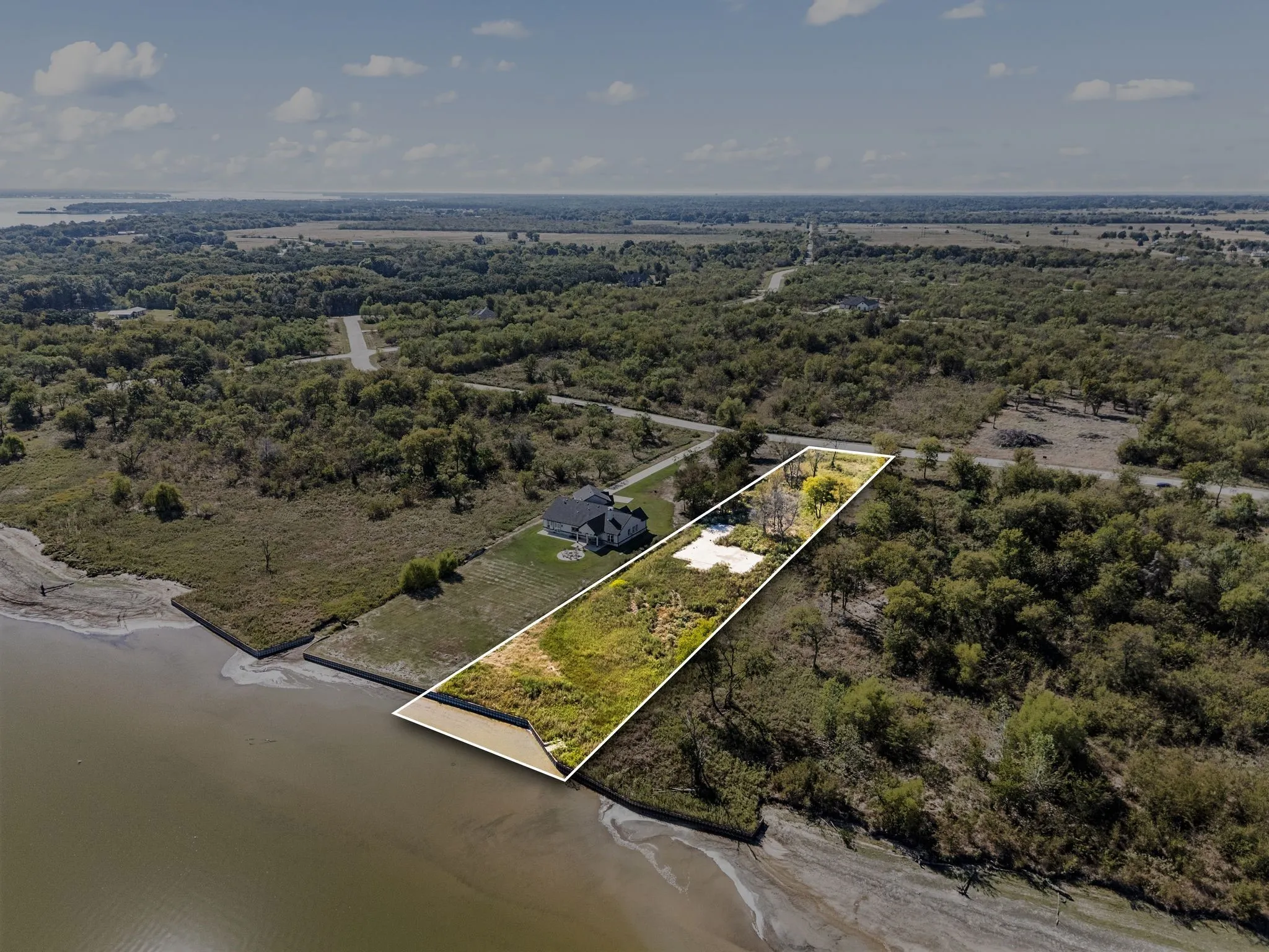 Unimproved Land For Sale in Kaufman County , 9397 W Shoreline Drive, Kemp, Texas 75143, 0, 0, Garage spaces, 0 Sqft, built in 0, Price $490,000, mls#21090048, Real Estate Agent in Kemp, Homes For Sale in Kaufman county, Homes For Sale in Kemp, Realtor in Kemp Texas, Real Estate Brokerage Independent Realty Texas, Luminita Cordes Realtor