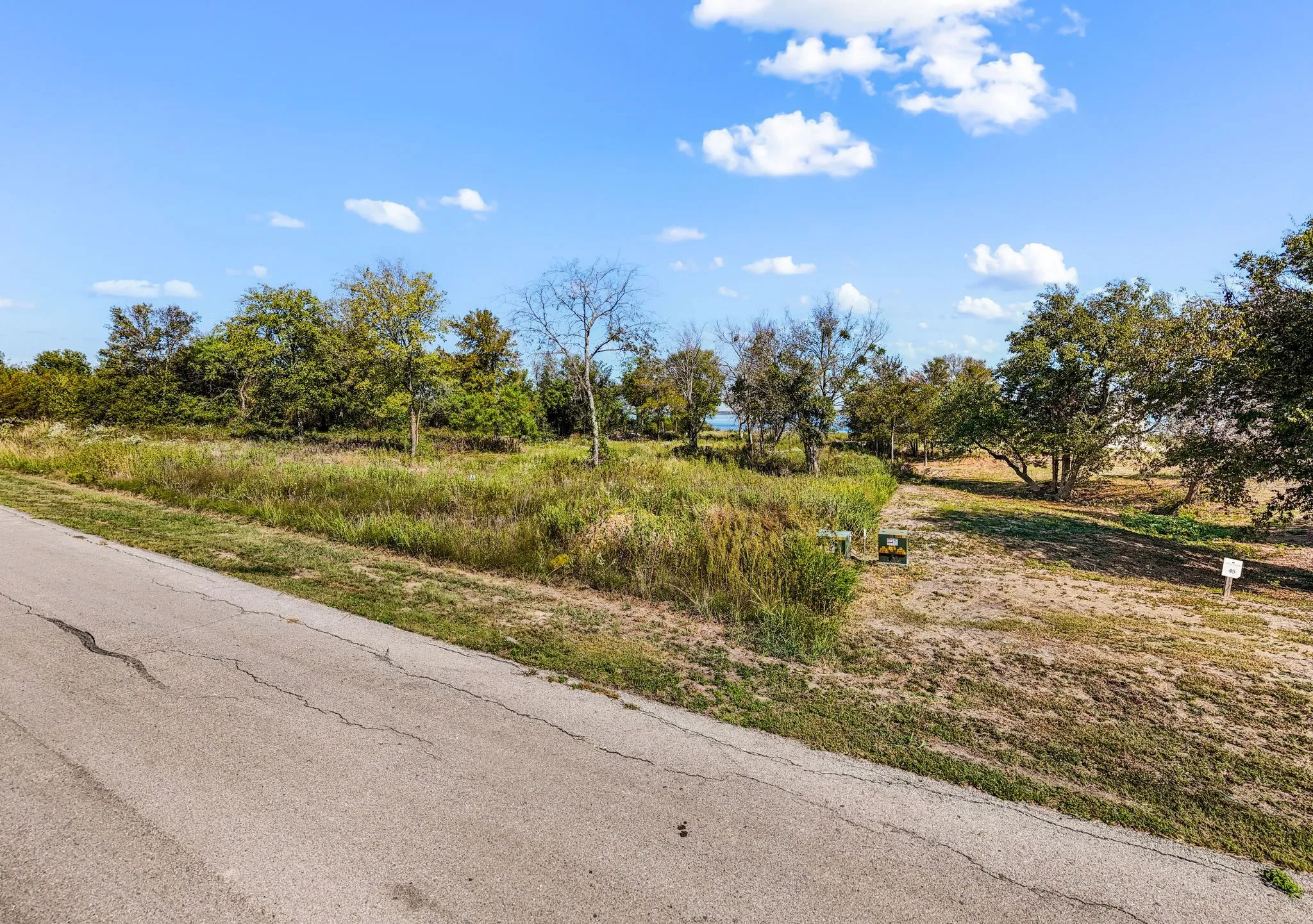 Unimproved Land For Sale in Kaufman County , 9397 W Shoreline Drive, Kemp, Texas 75143, 0, 0, Garage spaces, 0 Sqft, built in 0, Price $490,000, mls#21090048, Real Estate Agent in Kemp, Homes For Sale in Kaufman county, Homes For Sale in Kemp, Realtor in Kemp Texas, Real Estate Brokerage Independent Realty Texas, Luminita Cordes Realtor