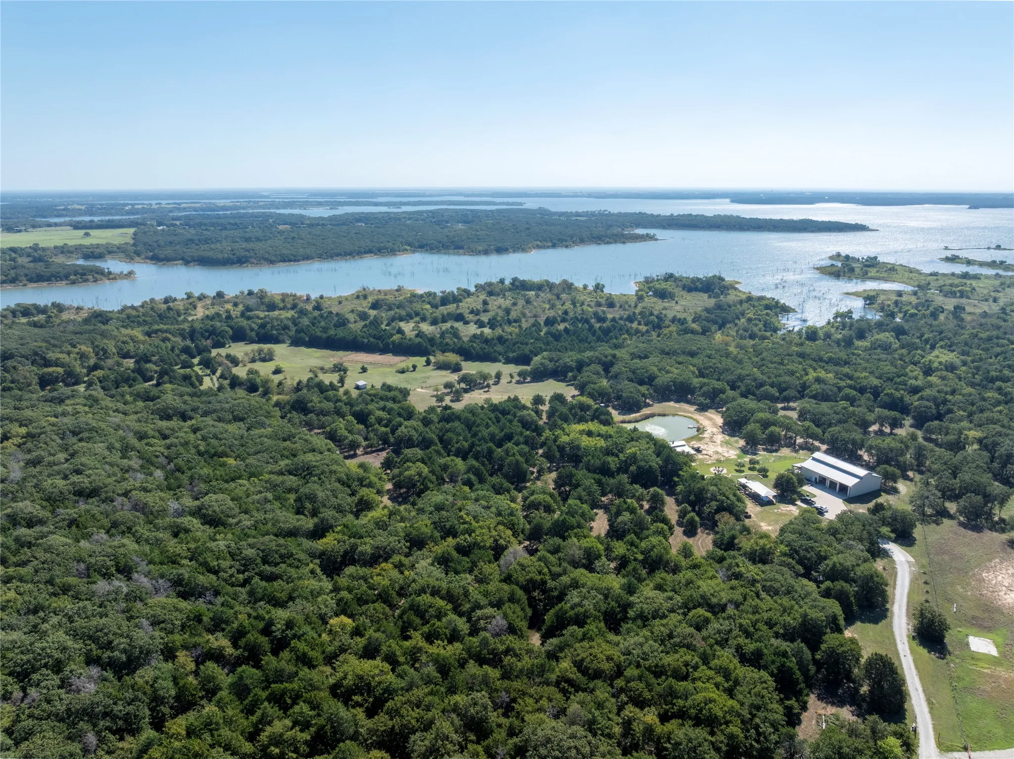 Farm For Sale in Cooke County , 1639 Bloomfield Road, Valley View, Texas 76272, 2 Bedroom, 3 Bathroom, Garage spaces, 2,256 Sqft, built in 2017, Preowned, mls#21089692, Real Estate Agent in Valley View, Homes For Sale in Cooke county, Homes For Sale in Valley View, Realtor in Valley View Texas, Real Estate Brokerage Independent Realty Texas, Luminita Cordes Realtor