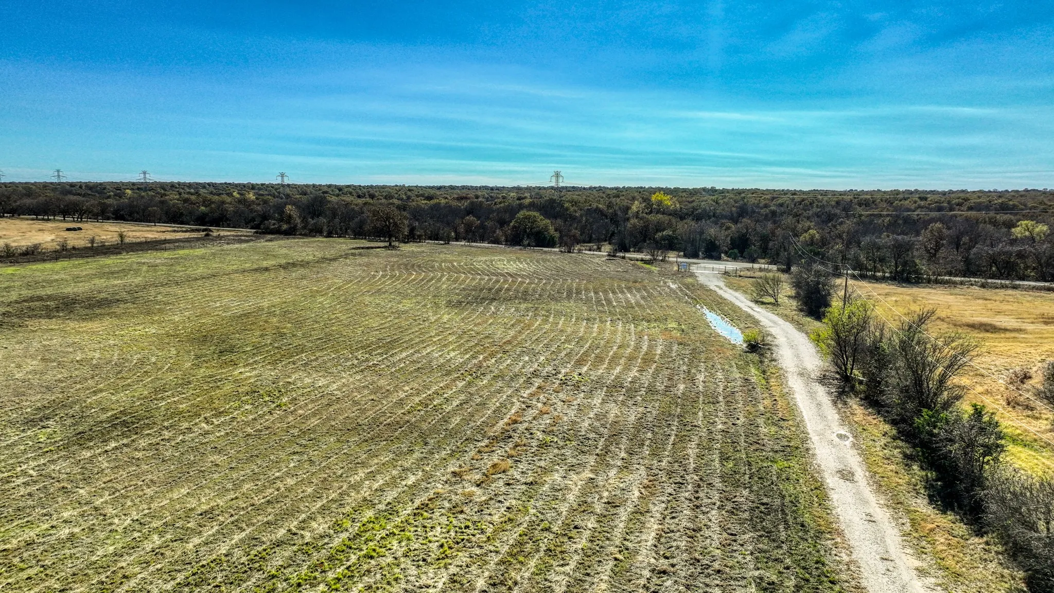 Overview of rural landscape featuring farmland