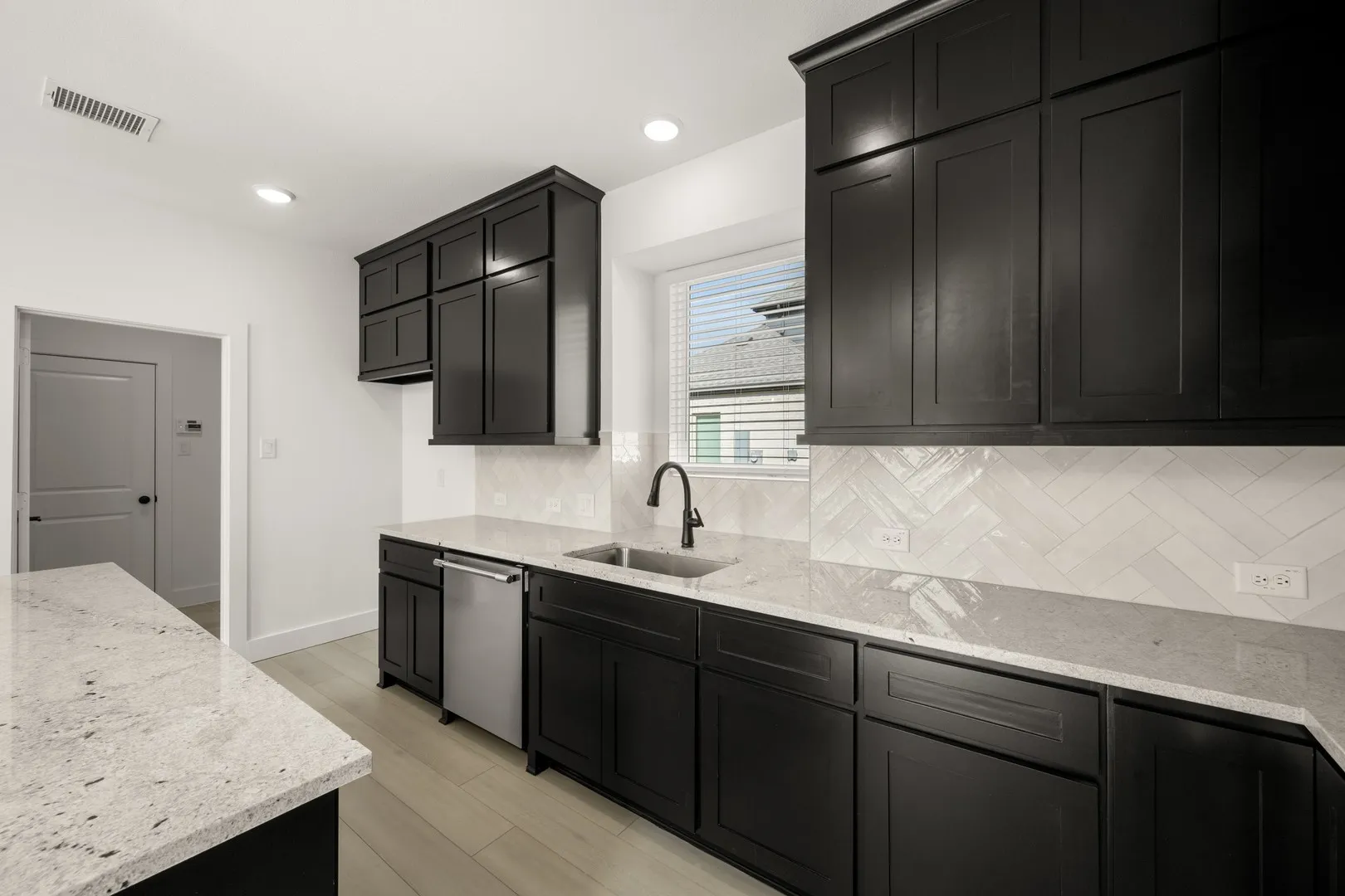 405 Newpark- Kitchen-4