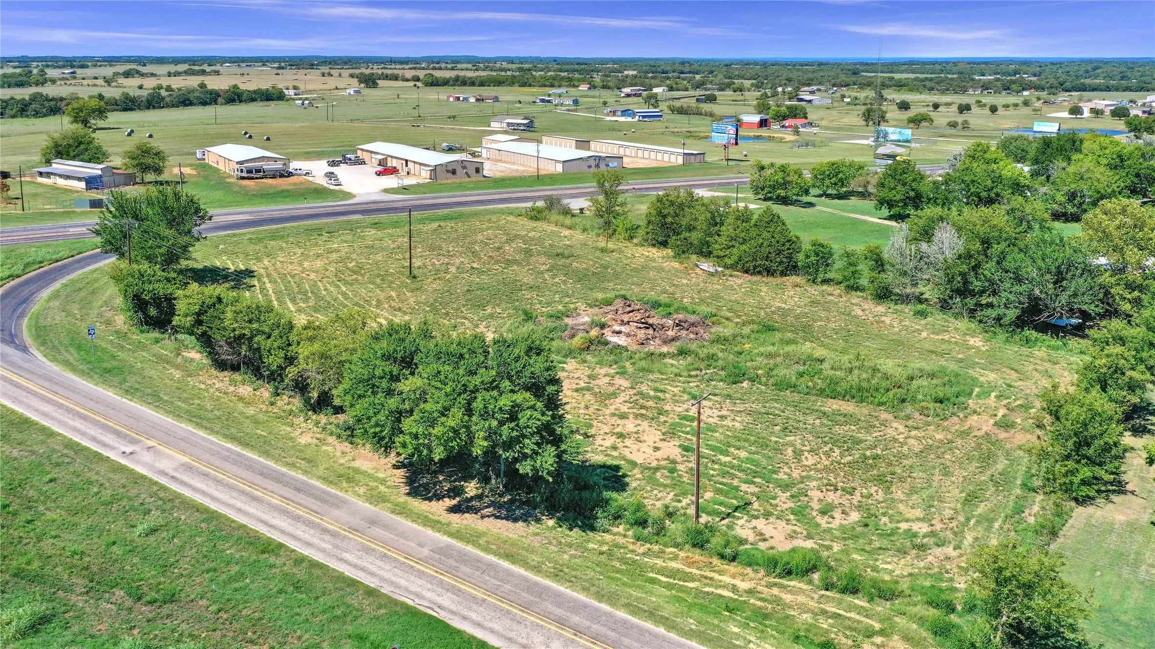 Unimproved Land For Sale in Grayson County , 27960 US Highway 377, Gordonville, Texas 76245, 0, 0, Garage spaces, 0 Sqft, built in 0, mls#21089959, Real Estate Agent in Gordonville, Homes For Sale in Grayson county, Homes For Sale in Gordonville, Realtor in Gordonville Texas, Real Estate Brokerage Independent Realty Texas, Luminita Cordes Realtor