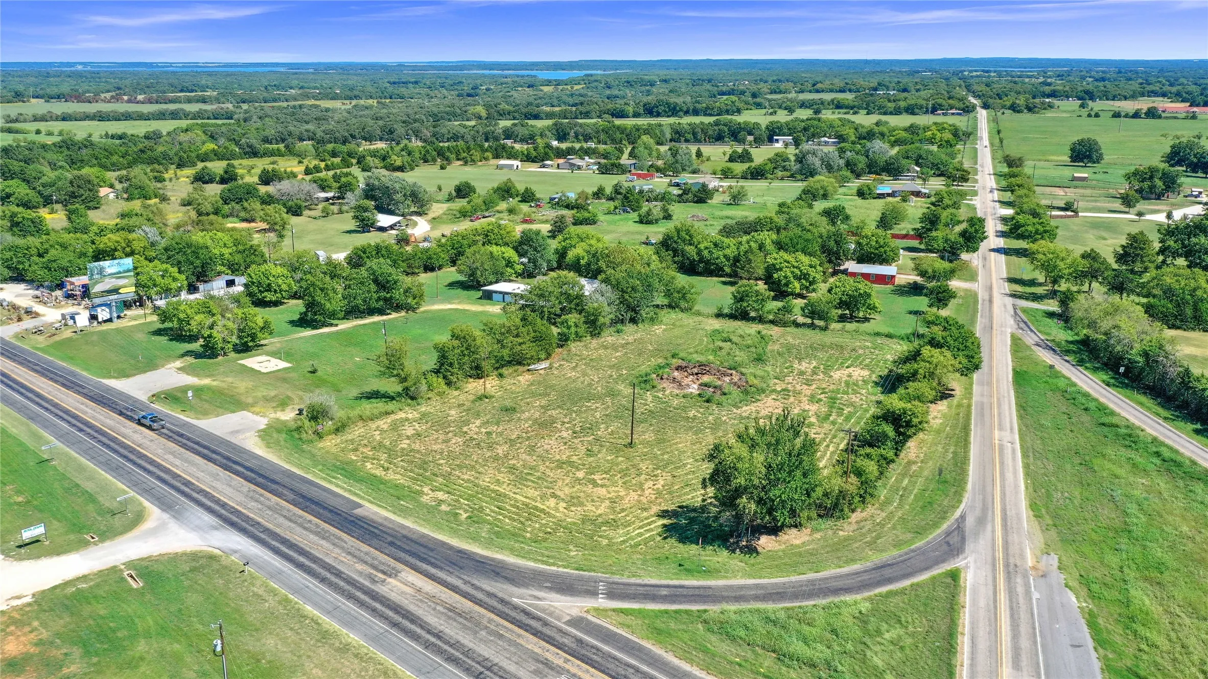 Unimproved Land For Sale in Grayson County , 27960 US Highway 377, Gordonville, Texas 76245, 0, 0, Garage spaces, 0 Sqft, built in 0, mls#21089959, Real Estate Agent in Gordonville, Homes For Sale in Grayson county, Homes For Sale in Gordonville, Realtor in Gordonville Texas, Real Estate Brokerage Independent Realty Texas, Luminita Cordes Realtor