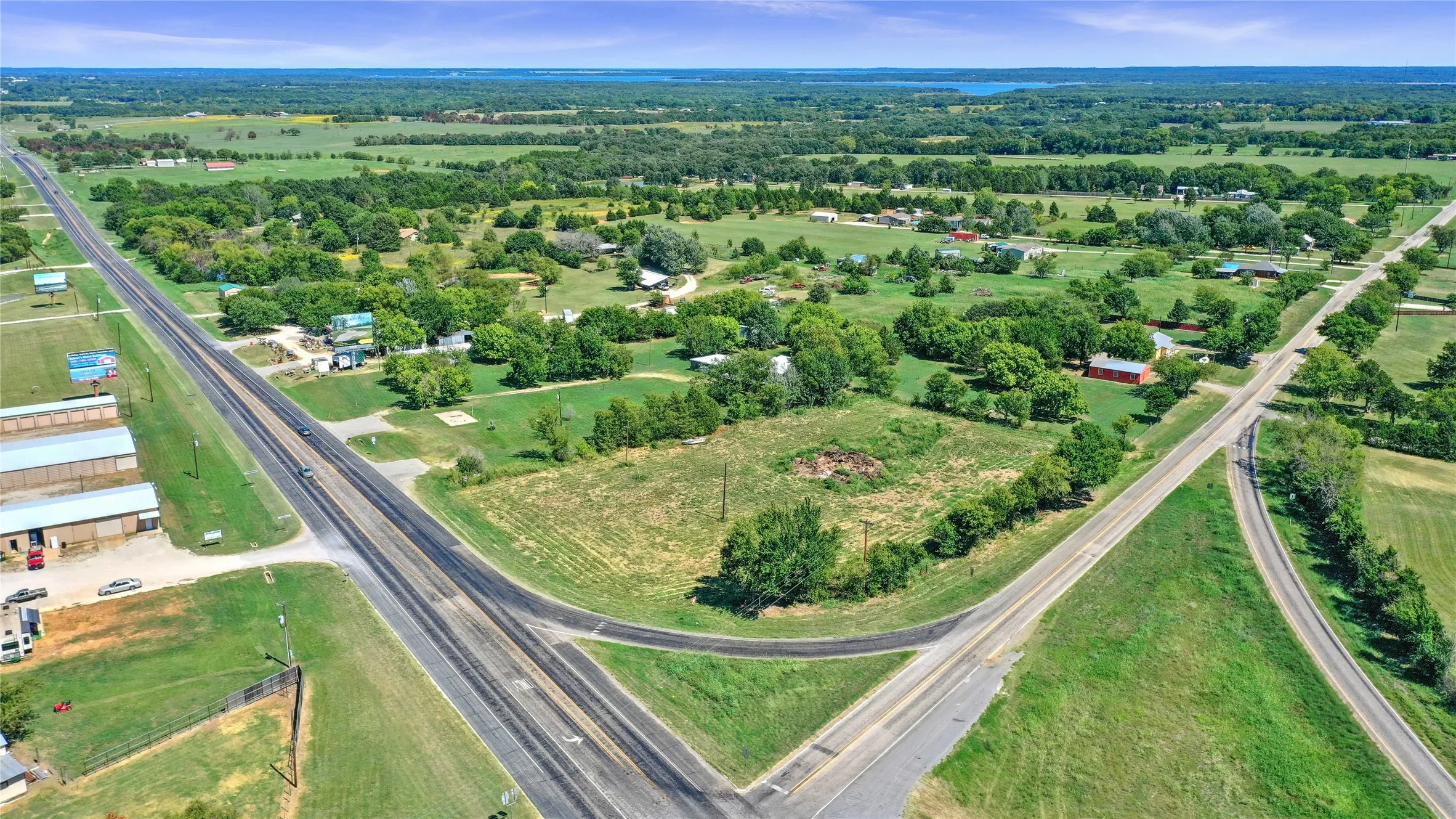 Unimproved Land For Sale in Grayson County , 27960 US Highway 377, Gordonville, Texas 76245, 0, 0, Garage spaces, 0 Sqft, built in 0, mls#21089959, Real Estate Agent in Gordonville, Homes For Sale in Grayson county, Homes For Sale in Gordonville, Realtor in Gordonville Texas, Real Estate Brokerage Independent Realty Texas, Luminita Cordes Realtor