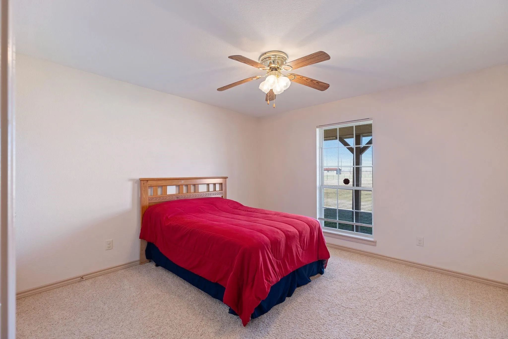 Single Family Residence For Sale in Hopkins County , 1310 - Lot 5 County Road 3566, Dike, Texas 75437, 4 Bedroom, 3 Bathroom, 2 Garage spaces, 3,086 Sqft, built in 2005, Preowned, mls#21087422, Real Estate Agent in Dike, Homes For Sale in Hopkins county, Homes For Sale in Dike, Realtor in Dike Texas, Real Estate Brokerage Independent Realty Texas, Luminita Cordes Realtor