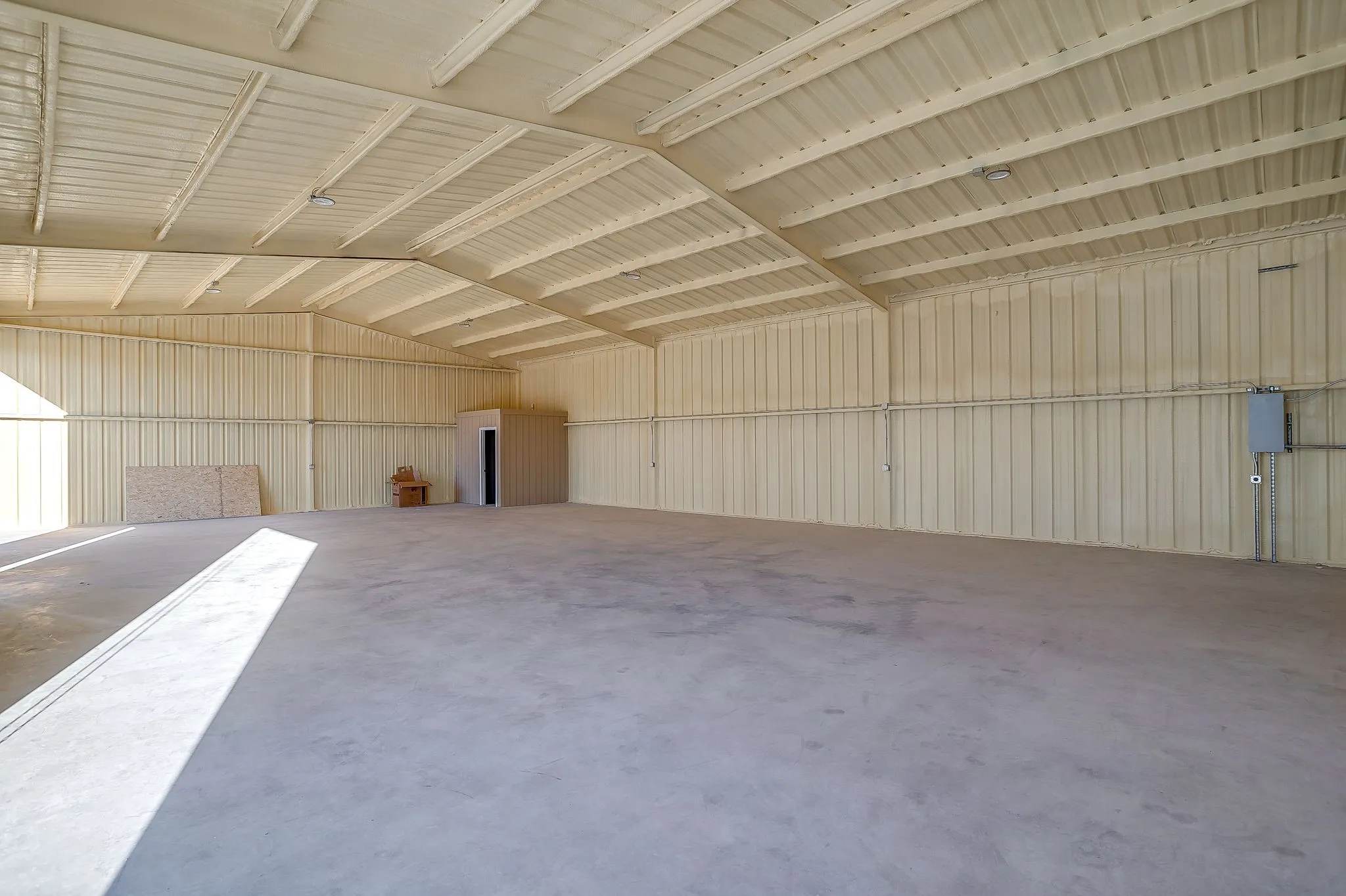 Industrial For Rent in Johnson County , 410 N Broadway Street D, Joshua, Texas 76058, 0, 0, Garage spaces, 0 Sqft, built in 1991, Preowned, Price $1,900, mls#21090637, Real Estate Agent in Joshua, Homes For Rent in Johnson county, Homes For Rent in Joshua, Realtor in Joshua Texas, Real Estate Brokerage Independent Realty Texas, Luminita Cordes Realtor