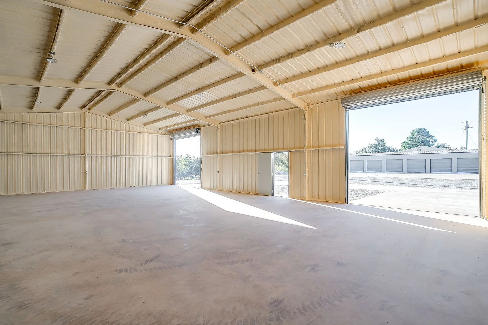 Industrial For Rent in Johnson County , 410 N Broadway Street D, Joshua, Texas 76058, 0, 0, Garage spaces, 0 Sqft, built in 1991, Preowned, Price $1,900, mls#21090637, Real Estate Agent in Joshua, Homes For Rent in Johnson county, Homes For Rent in Joshua, Realtor in Joshua Texas, Real Estate Brokerage Independent Realty Texas, Luminita Cordes Realtor