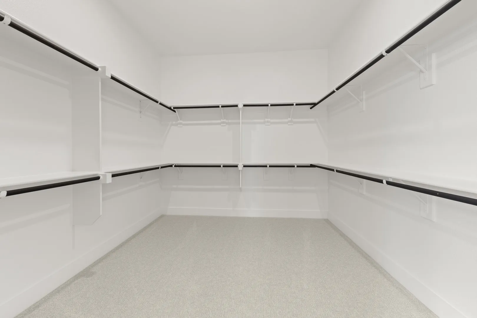 21. 4406 Rolling Springs - Closet