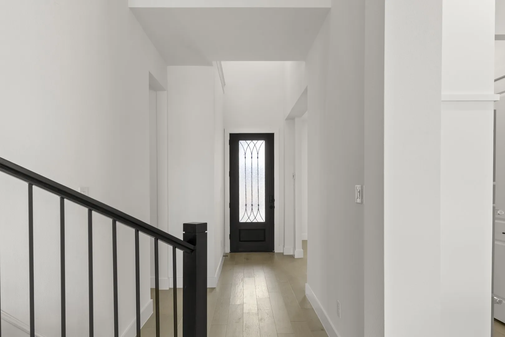 03. 4406 Rolling Springs - Entry