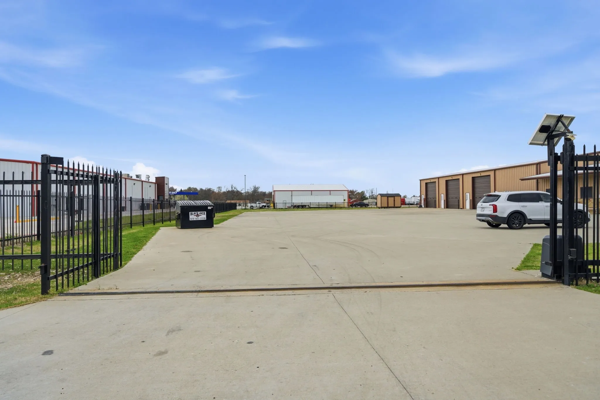 Industrial For Sale in Hunt County , 4626 County Road 2200, Greenville, Texas 75402, 0, 0, Garage spaces, 0 Sqft, built in 2016, Preowned, Price $1,650,000, mls#21091633, Real Estate Agent in Greenville, Homes For Sale in Hunt county, Homes For Sale in Greenville, Realtor in Greenville Texas, Real Estate Brokerage Independent Realty Texas, Luminita Cordes Realtor