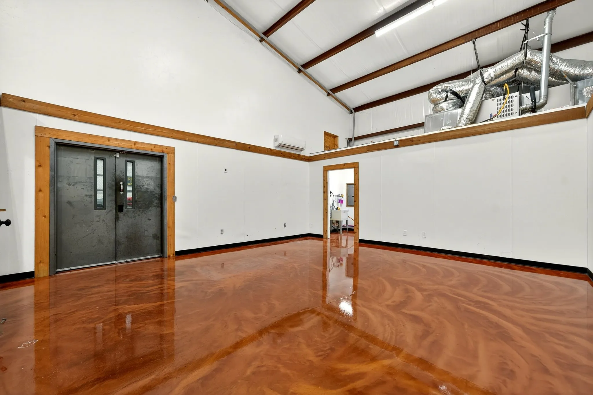 Industrial For Sale in Hunt County , 4626 County Road 2200, Greenville, Texas 75402, 0, 0, Garage spaces, 0 Sqft, built in 2016, Preowned, Price $1,650,000, mls#21091633, Real Estate Agent in Greenville, Homes For Sale in Hunt county, Homes For Sale in Greenville, Realtor in Greenville Texas, Real Estate Brokerage Independent Realty Texas, Luminita Cordes Realtor
