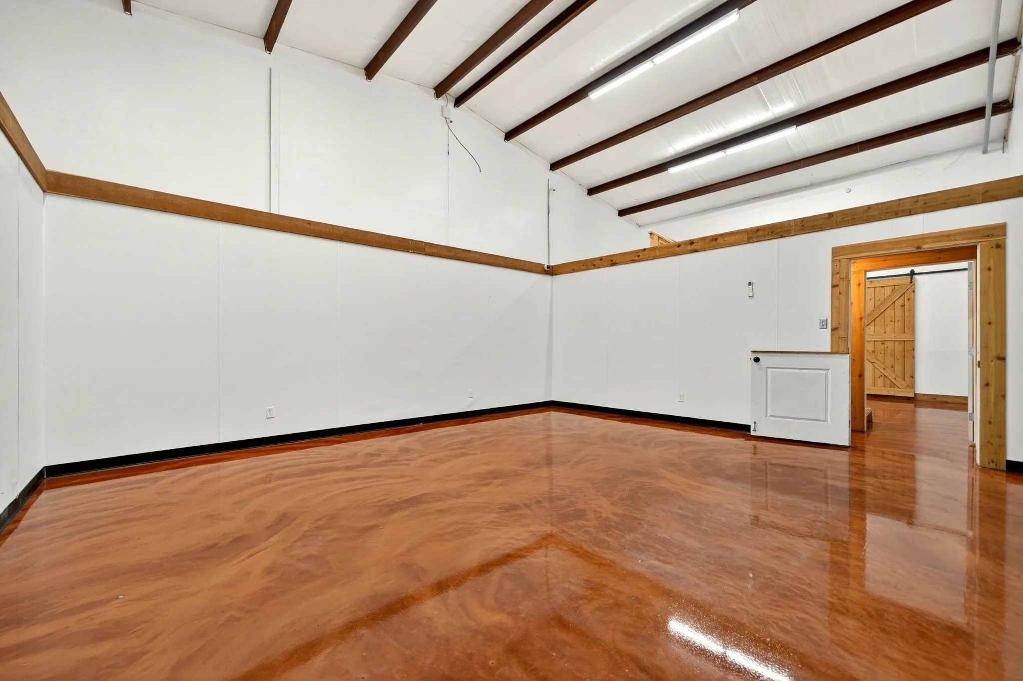 Industrial For Sale in Hunt County , 4626 County Road 2200, Greenville, Texas 75402, 0, 0, Garage spaces, 0 Sqft, built in 2016, Preowned, Price $1,650,000, mls#21091633, Real Estate Agent in Greenville, Homes For Sale in Hunt county, Homes For Sale in Greenville, Realtor in Greenville Texas, Real Estate Brokerage Independent Realty Texas, Luminita Cordes Realtor