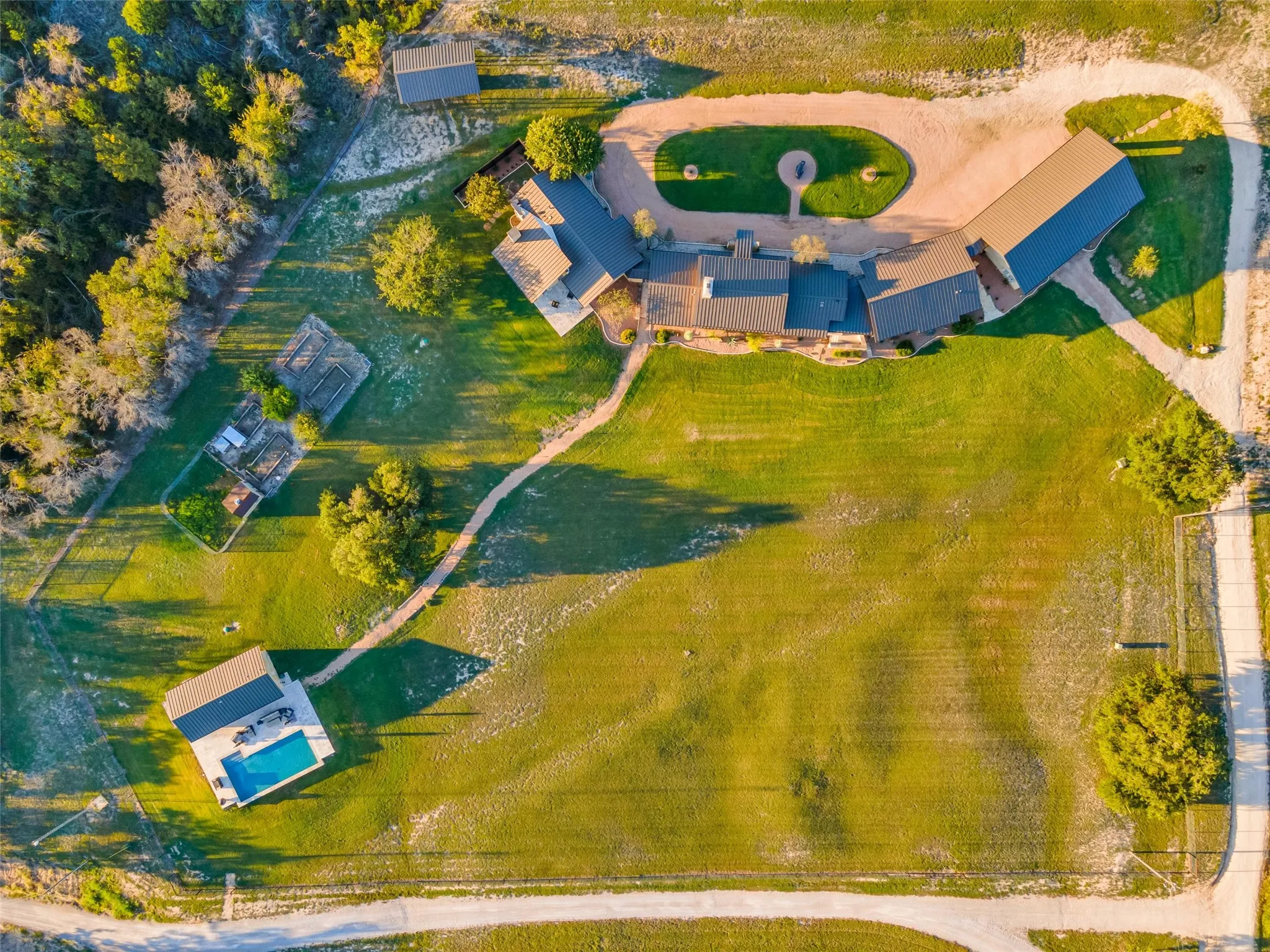 Single Family Residence For Sale in Erath County , 4658 County Road 163, Stephenville, Texas 76401, 9 Bedrooms, 14 Bathrooms, 3 Garage spaces, 9,591 Sqft, built in 2013, Preowned, Price $9,250,000, mls#21091703, Real Estate Agent in Stephenville, Homes For Sale in Erath county, Homes For Sale in Stephenville, Realtor in Stephenville Texas, Real Estate Brokerage Independent Realty Texas, Luminita Cordes Realtor