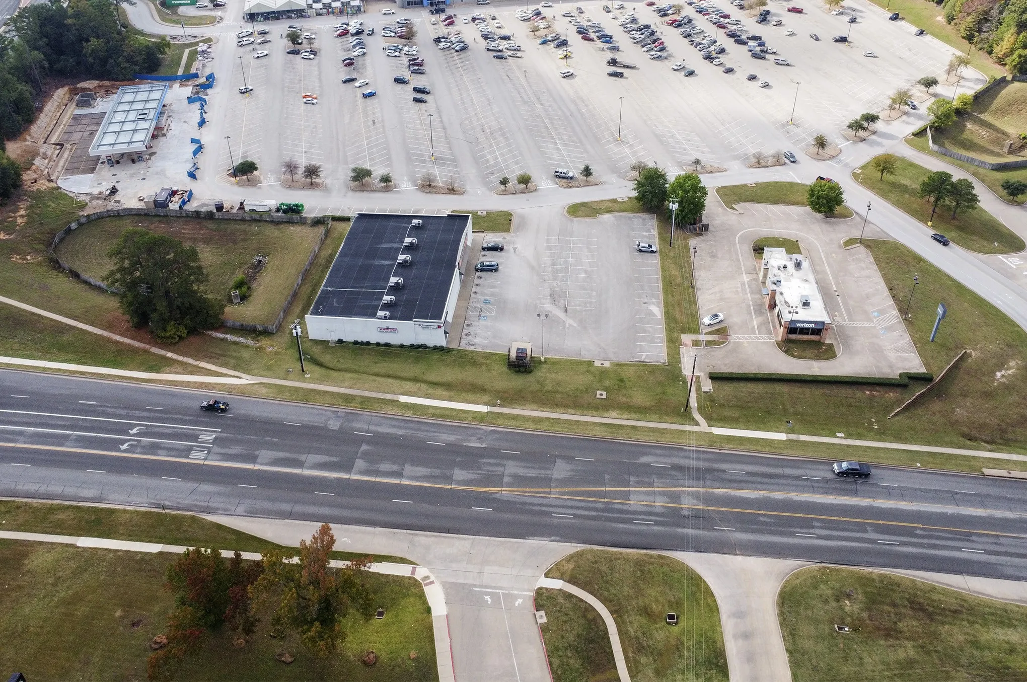 Retail For Sale in Smith County , 3810 STATE HIGHWAY 64 W, Tyler, Texas 75704, 0, 0, Garage spaces, 0 Sqft, built in 2008, Preowned, mls#21091893, Real Estate Agent in Tyler, Homes For Sale in Smith county, Homes For Sale in Tyler, Realtor in Tyler Texas, Real Estate Brokerage Independent Realty Texas, Luminita Cordes Realtor