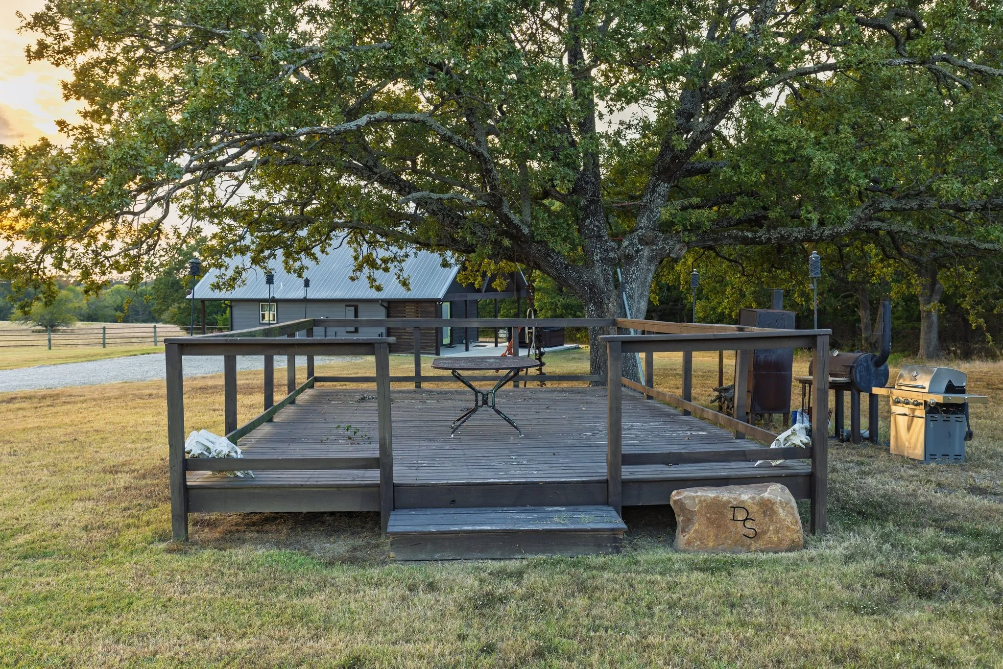 Single Family Residence For Sale in Hopkins County , 448 County Road 4581, Sulphur Springs, Texas 75482, 1 Bedroom, 1 Bathroom, 2 Garage spaces, 840 Sqft, built in 2018, Preowned, mls#21091230, Real Estate Agent in Sulphur Springs, Homes For Sale in Hopkins county, Homes For Sale in Sulphur Springs, Realtor in Sulphur Springs Texas, Real Estate Brokerage Independent Realty Texas, Luminita Cordes Realtor