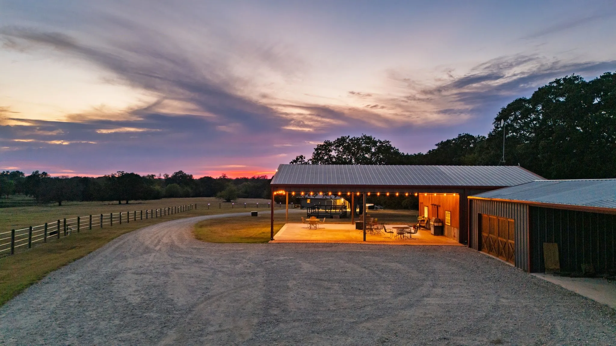 Single Family Residence For Sale in Hopkins County , 448 County Road 4581, Sulphur Springs, Texas 75482, 1 Bedroom, 1 Bathroom, 2 Garage spaces, 840 Sqft, built in 2018, Preowned, mls#21091230, Real Estate Agent in Sulphur Springs, Homes For Sale in Hopkins county, Homes For Sale in Sulphur Springs, Realtor in Sulphur Springs Texas, Real Estate Brokerage Independent Realty Texas, Luminita Cordes Realtor