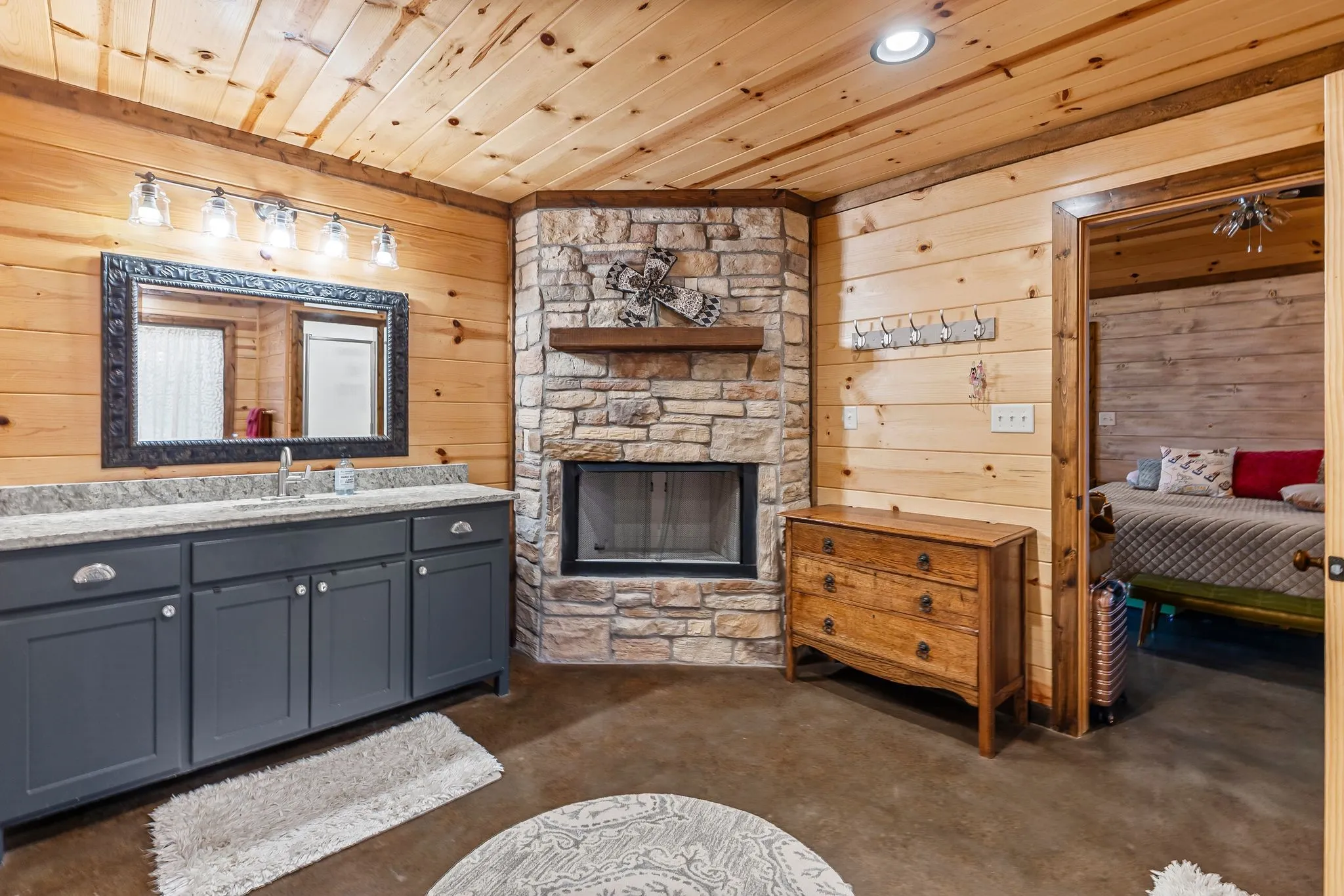 Single Family Residence For Sale in Hopkins County , 448 County Road 4581, Sulphur Springs, Texas 75482, 1 Bedroom, 1 Bathroom, 2 Garage spaces, 840 Sqft, built in 2018, Preowned, mls#21091230, Real Estate Agent in Sulphur Springs, Homes For Sale in Hopkins county, Homes For Sale in Sulphur Springs, Realtor in Sulphur Springs Texas, Real Estate Brokerage Independent Realty Texas, Luminita Cordes Realtor