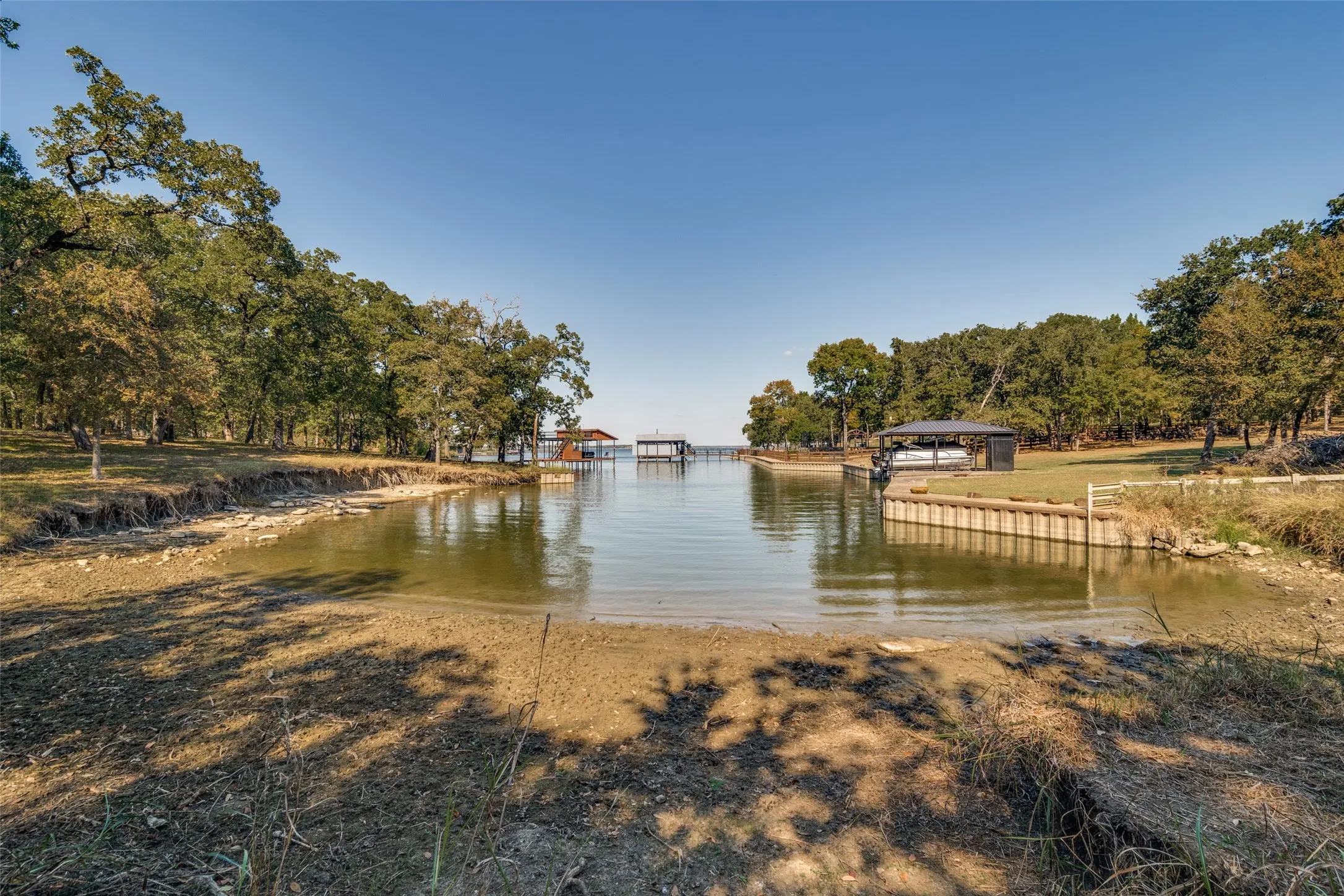 Improved Land For Sale in Navarro County , 16020 SE County Road 2359b, Streetman, Texas 75859, 0, 0, Garage spaces, 0 Sqft, built in 0, mls#21092109, Real Estate Agent in Streetman, Homes For Sale in Navarro county, Homes For Sale in Streetman, Realtor in Streetman Texas, Real Estate Brokerage Independent Realty Texas, Luminita Cordes Realtor